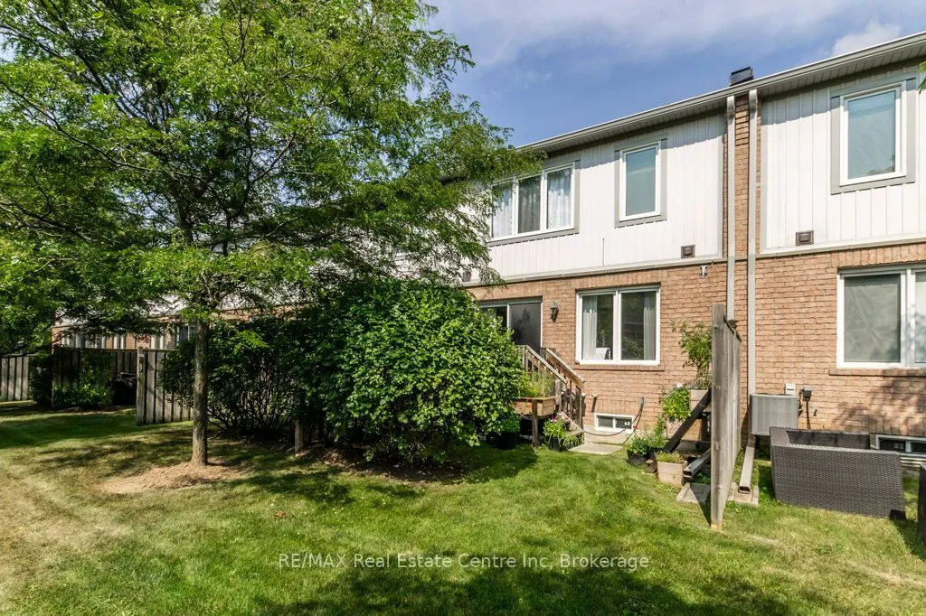 1035 Victoria Road S, #59