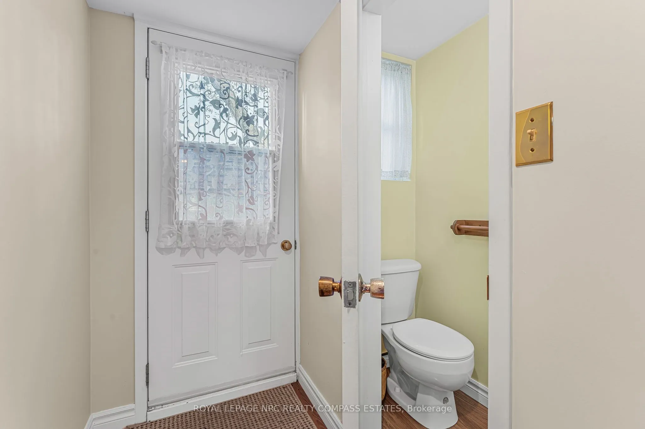 2 Southgate Circle