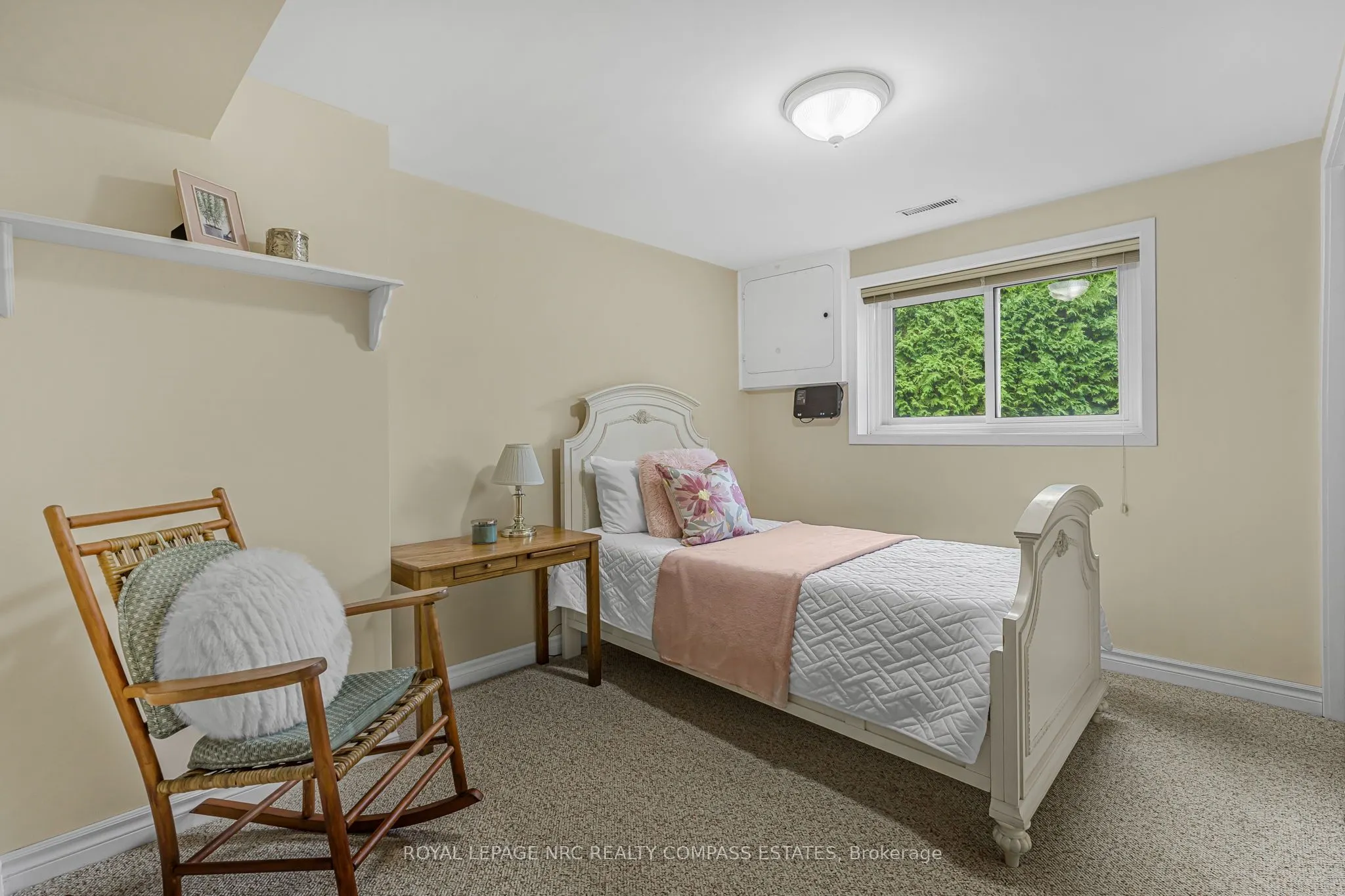 2 Southgate Circle