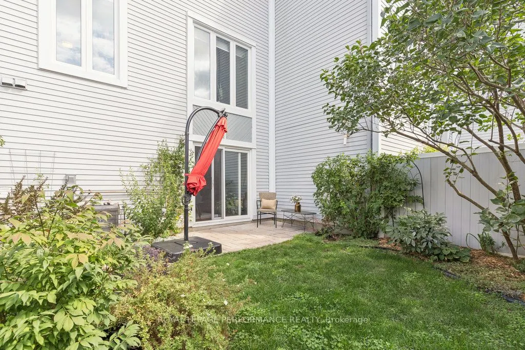 5 Forsyth Lane, #3