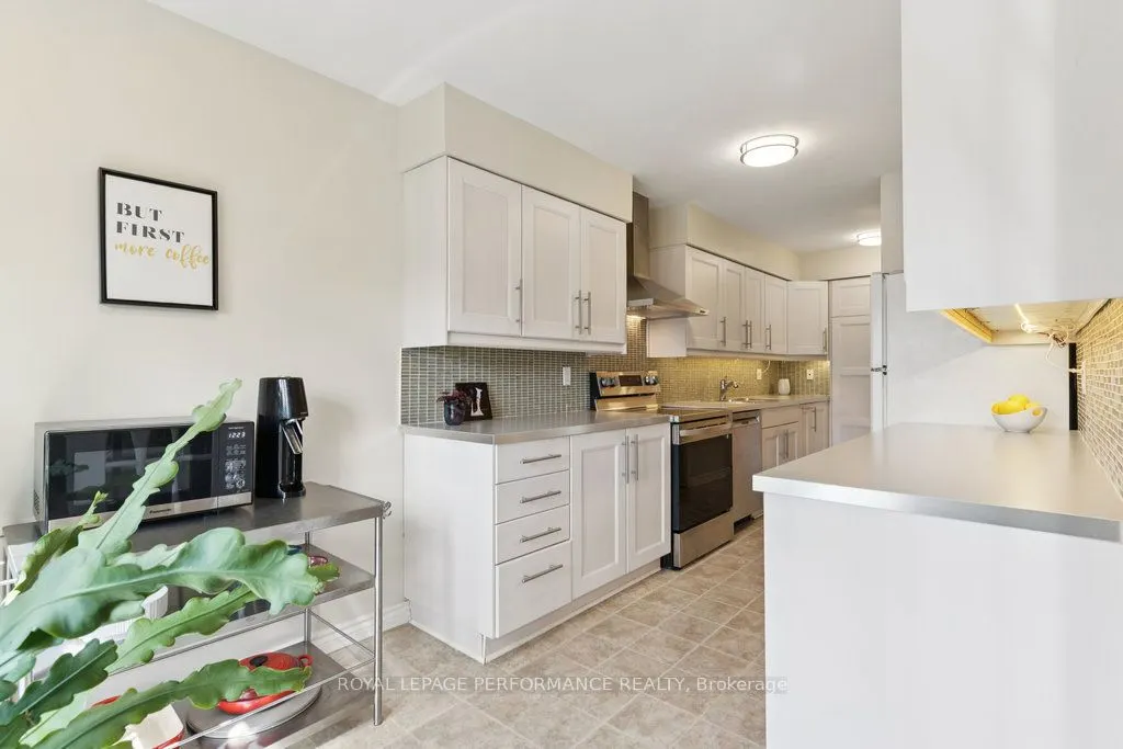 5 Forsyth Lane, #3