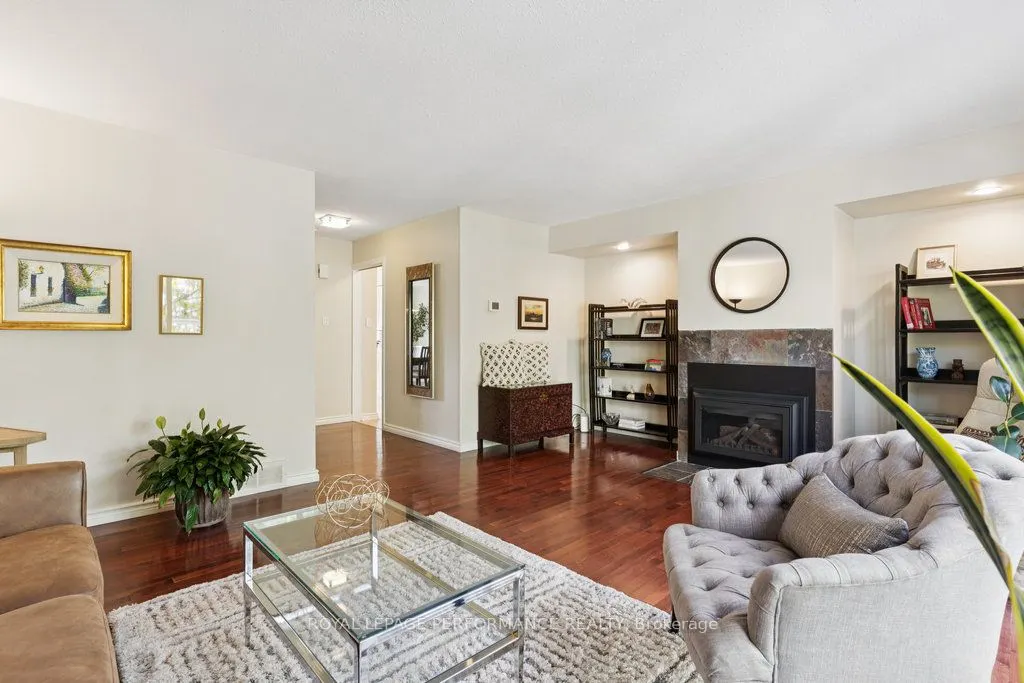 5 Forsyth Lane, #3