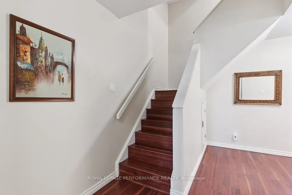 5 Forsyth Lane, #3