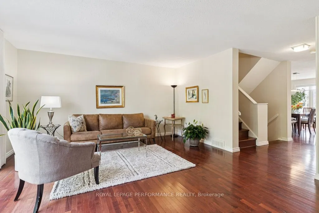 5 Forsyth Lane, #3