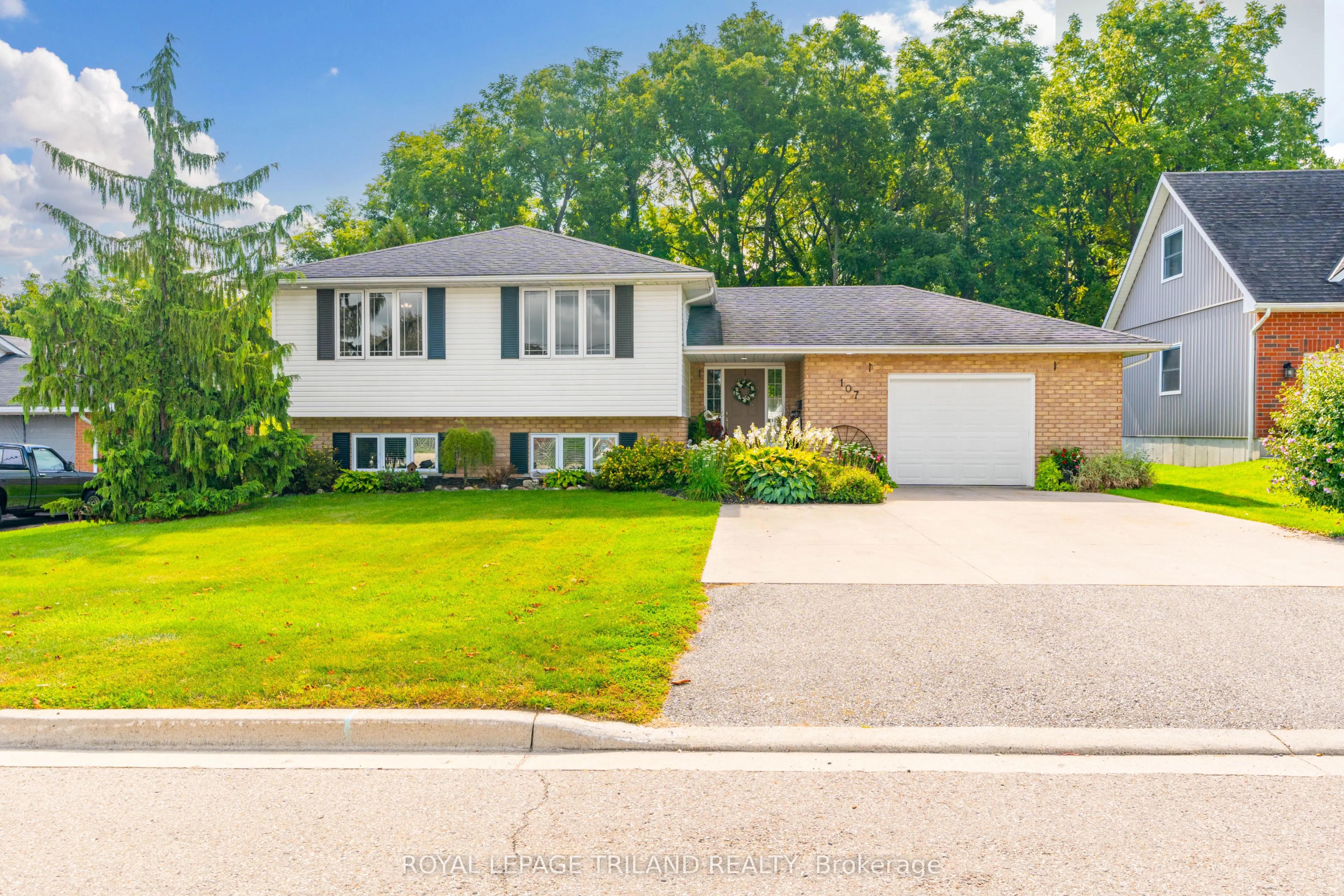 107 MCKELLAR Street
