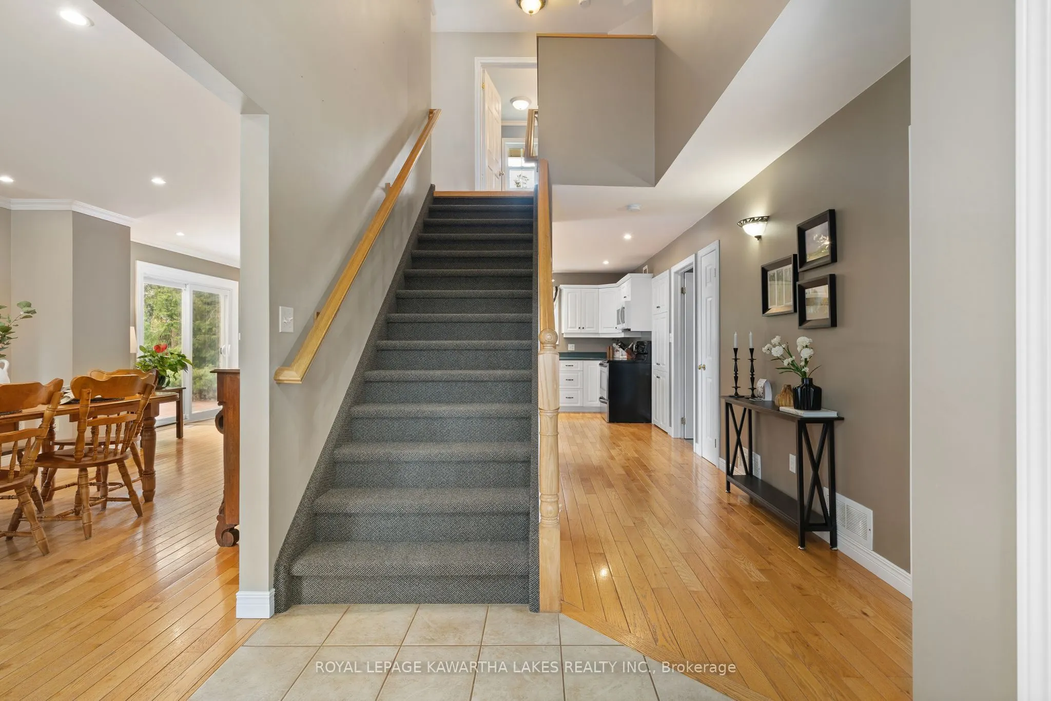 890 Woodville Road