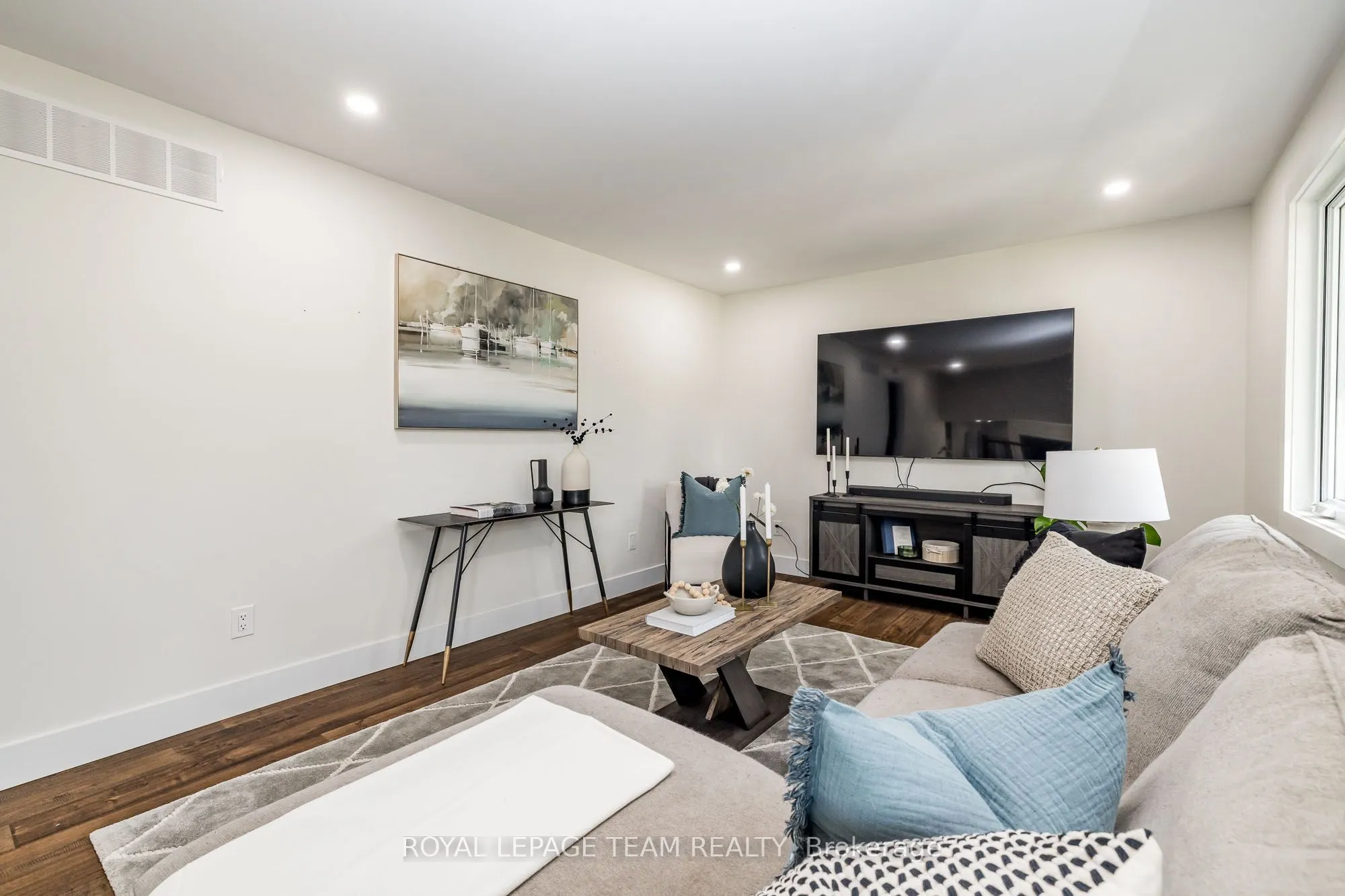 206 River View Lane