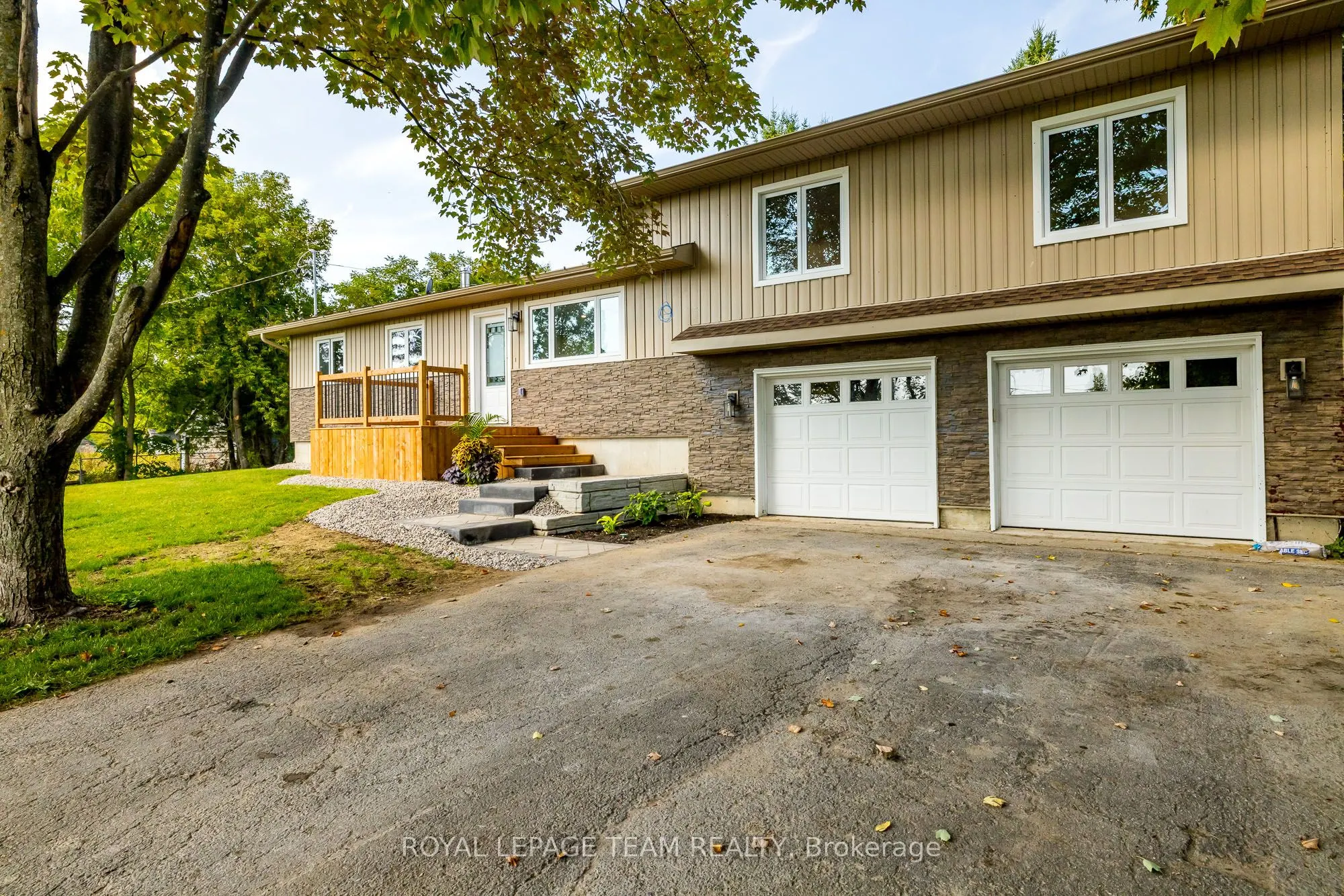 206 River View Lane