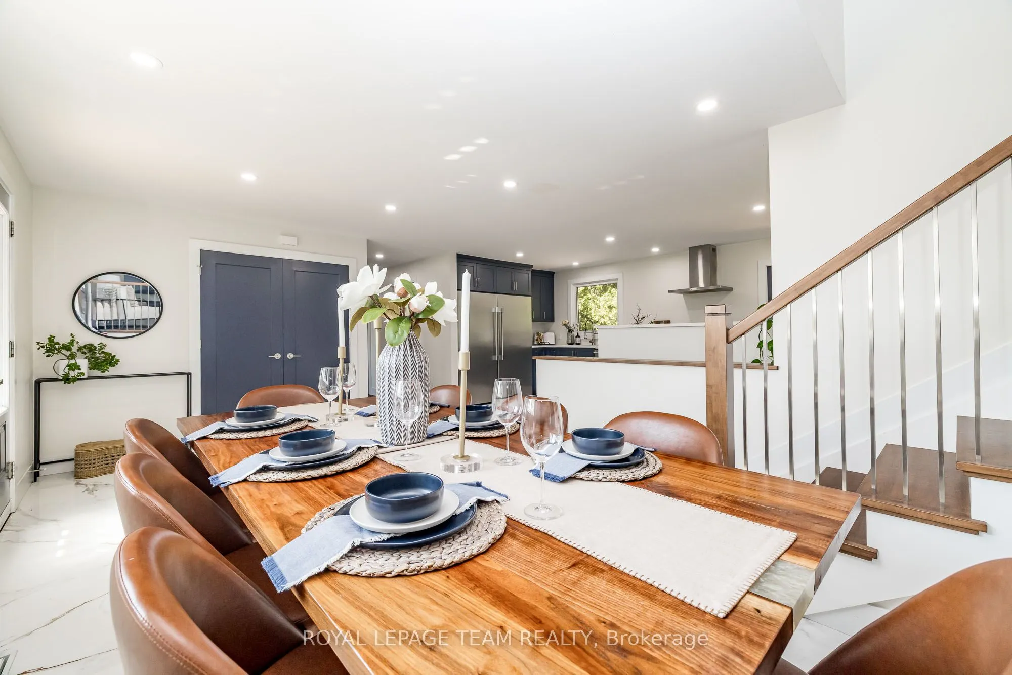 206 River View Lane