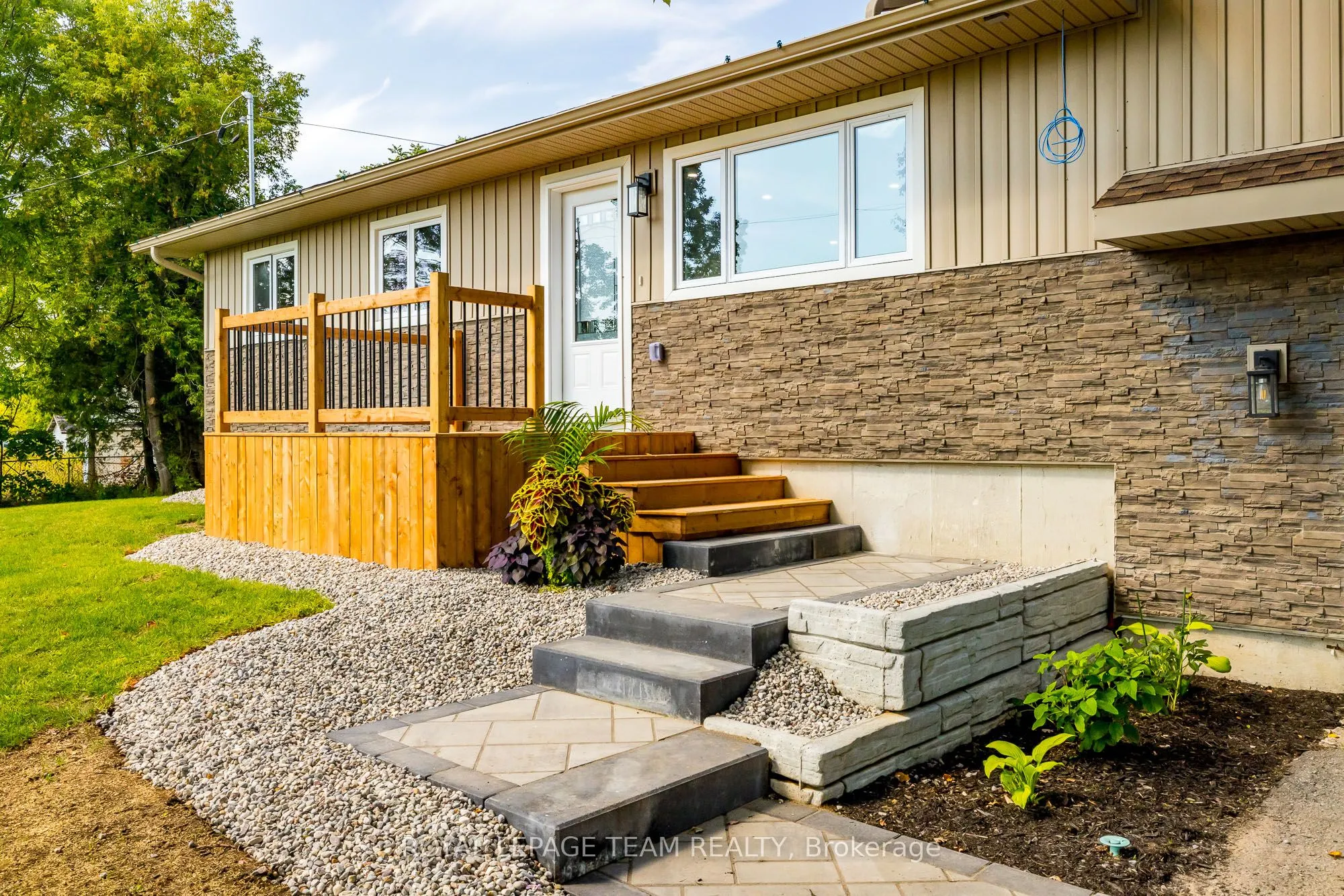 206 River View Lane