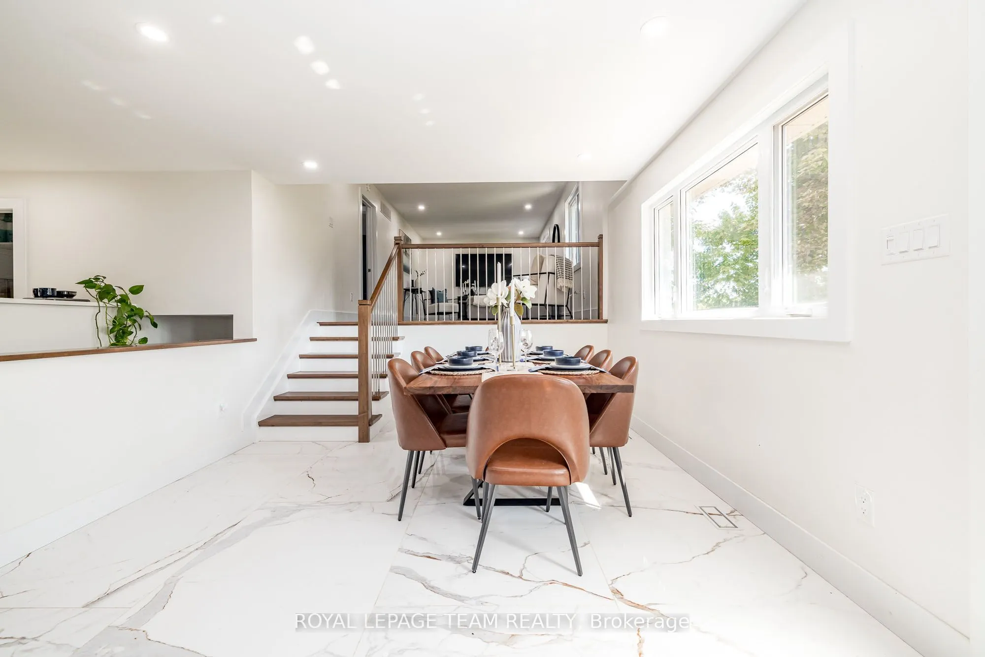 206 River View Lane