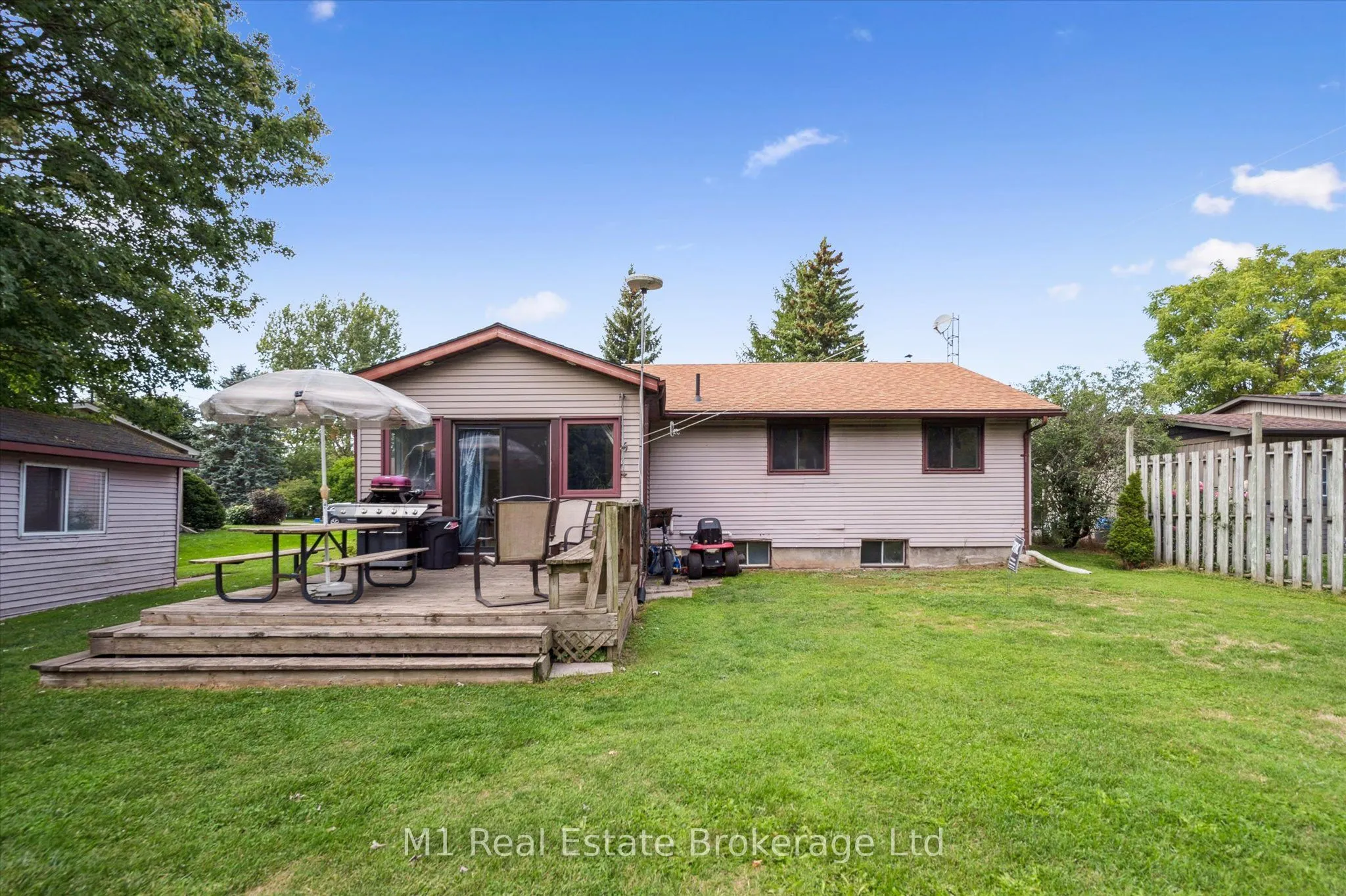 33 19 Side Road