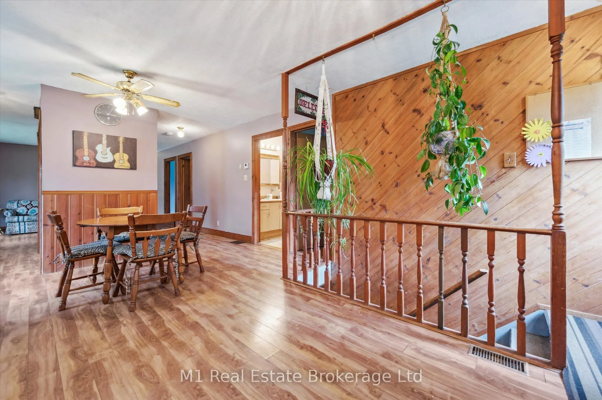 33 19 Side Road