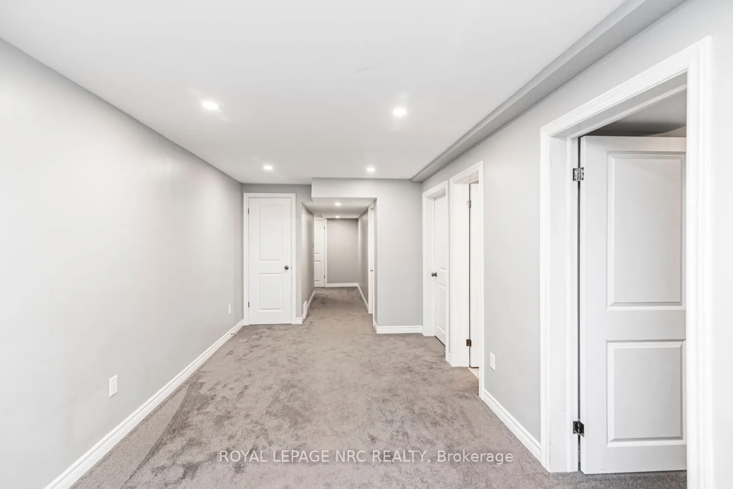 45 Seabreeze Crescent, #22