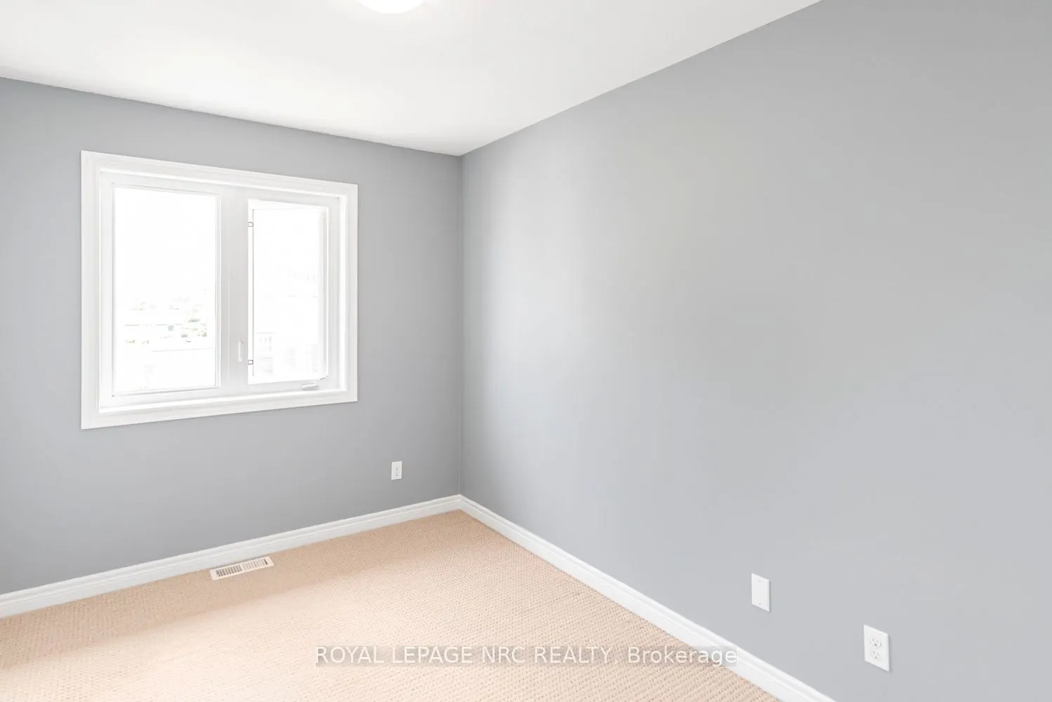 45 Seabreeze Crescent, #22