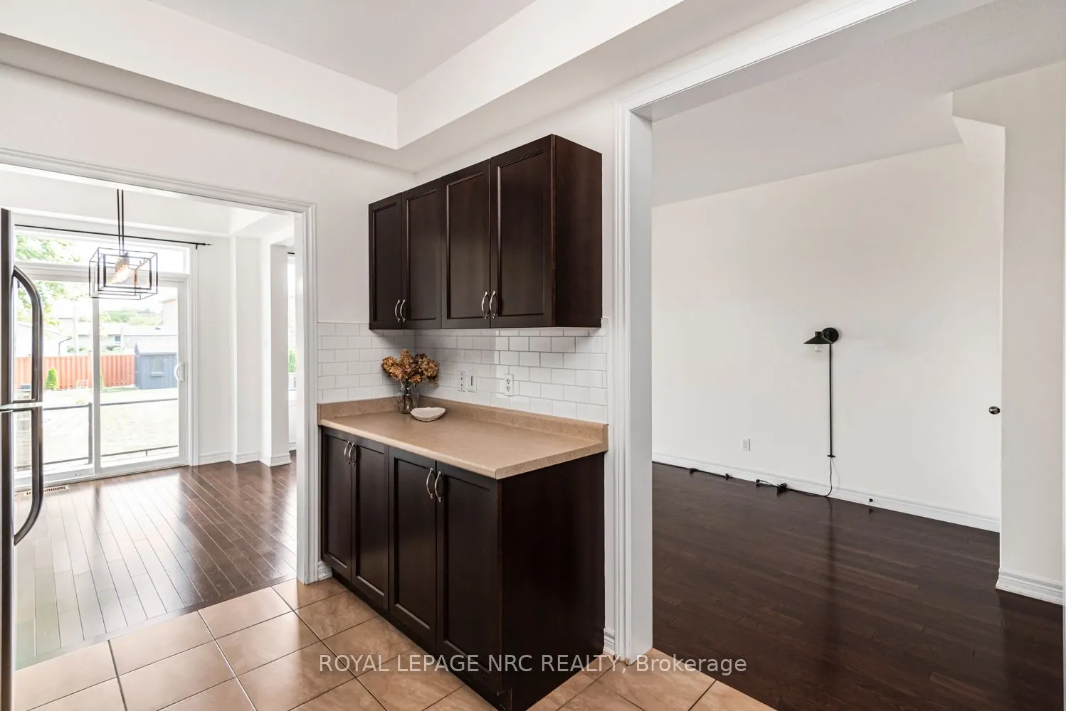 45 Seabreeze Crescent, #22