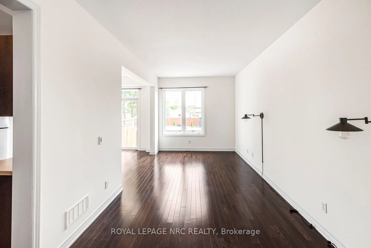45 Seabreeze Crescent, #22