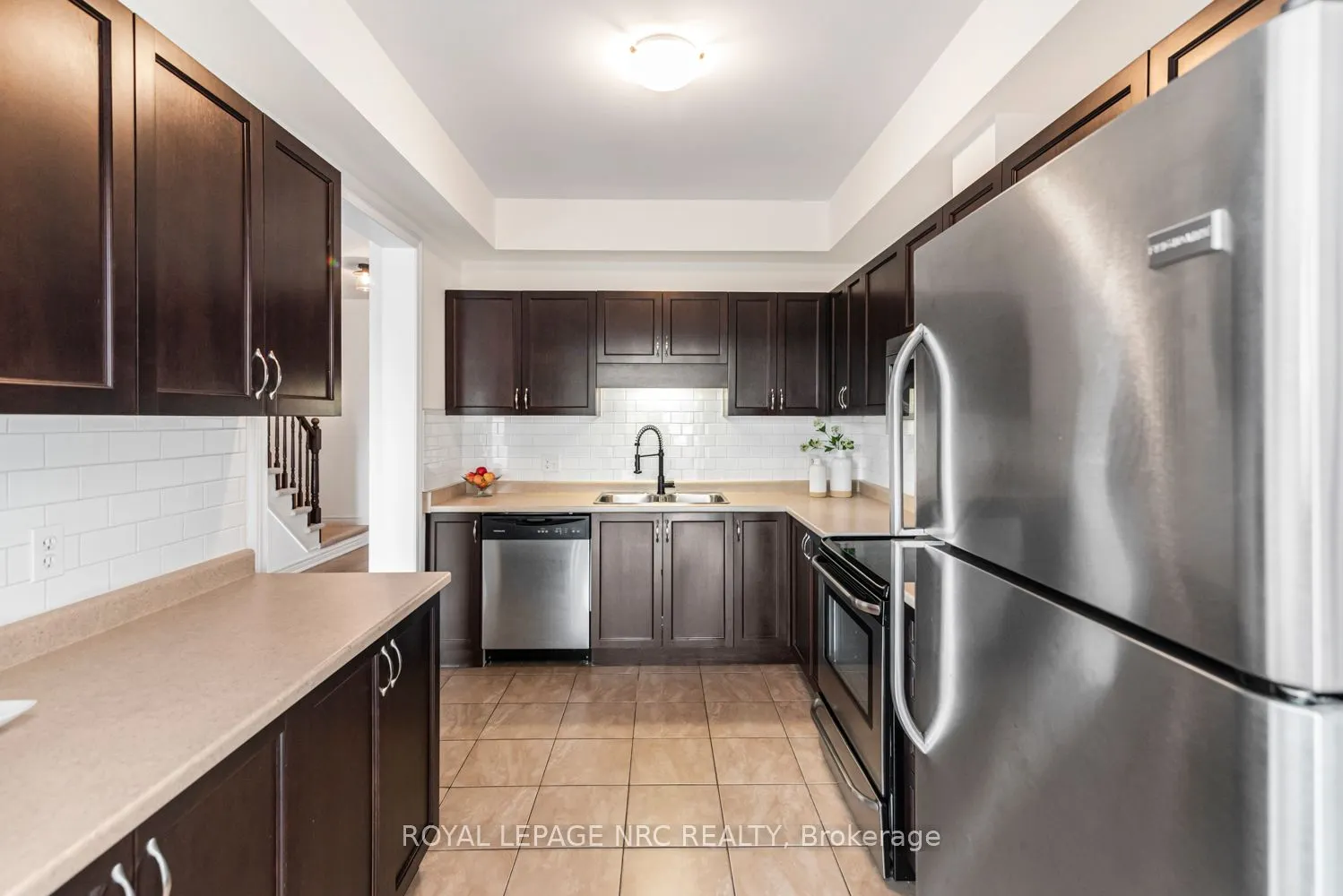 45 Seabreeze Crescent, #22