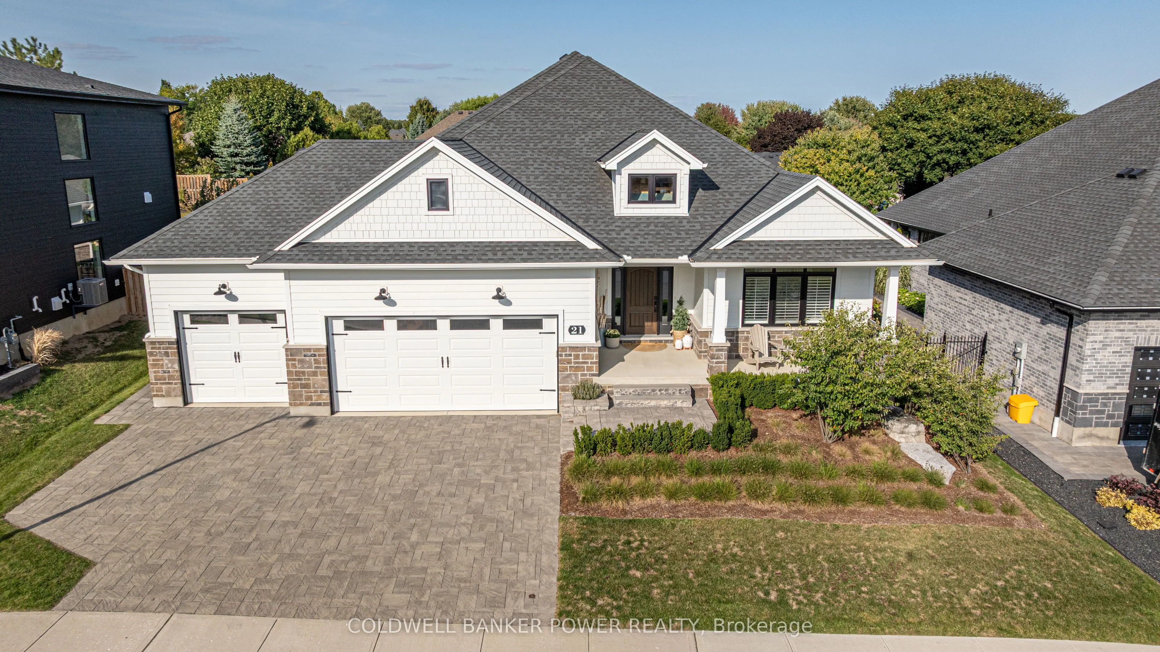 21 Edgeview Crescent