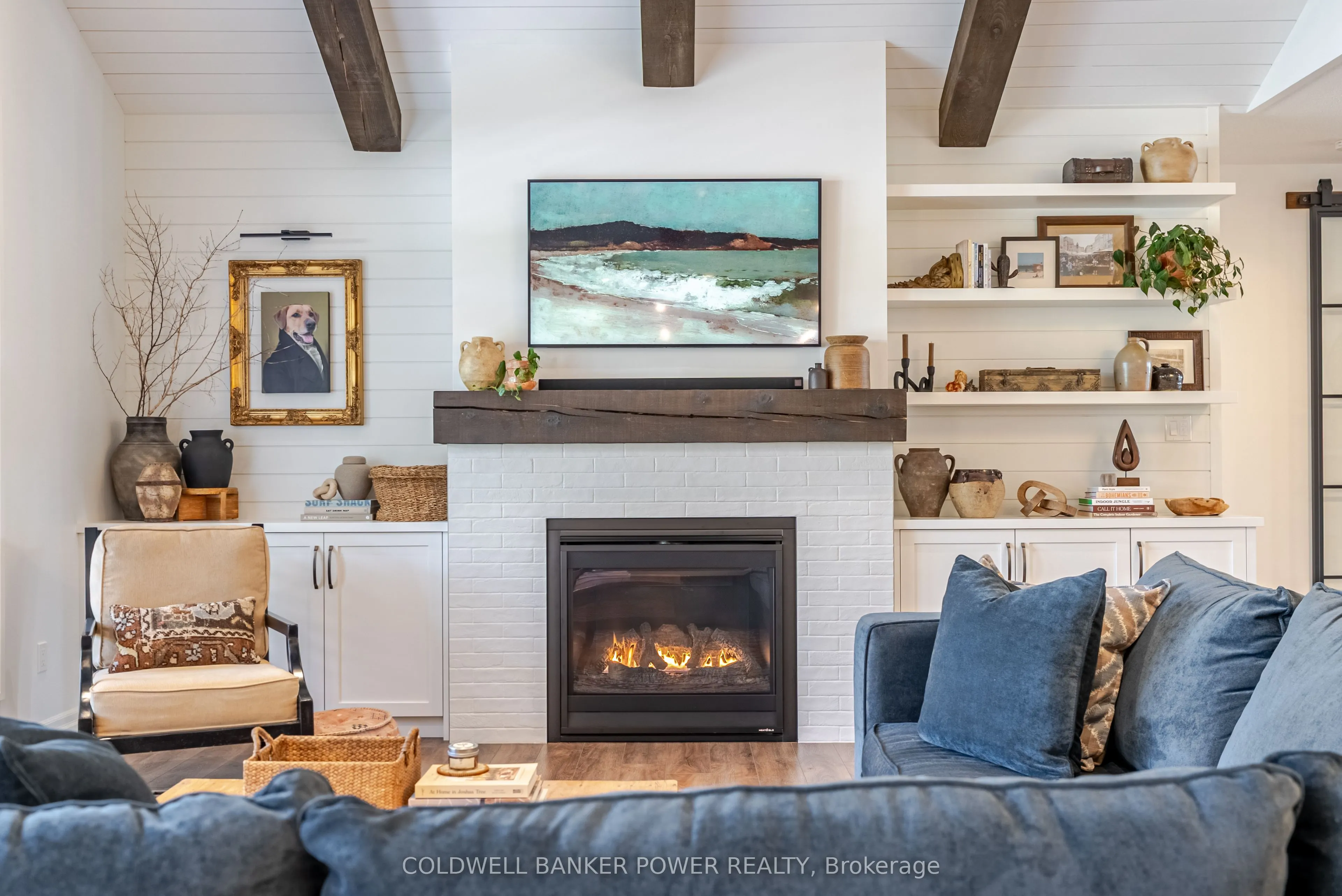 21 Edgeview Crescent