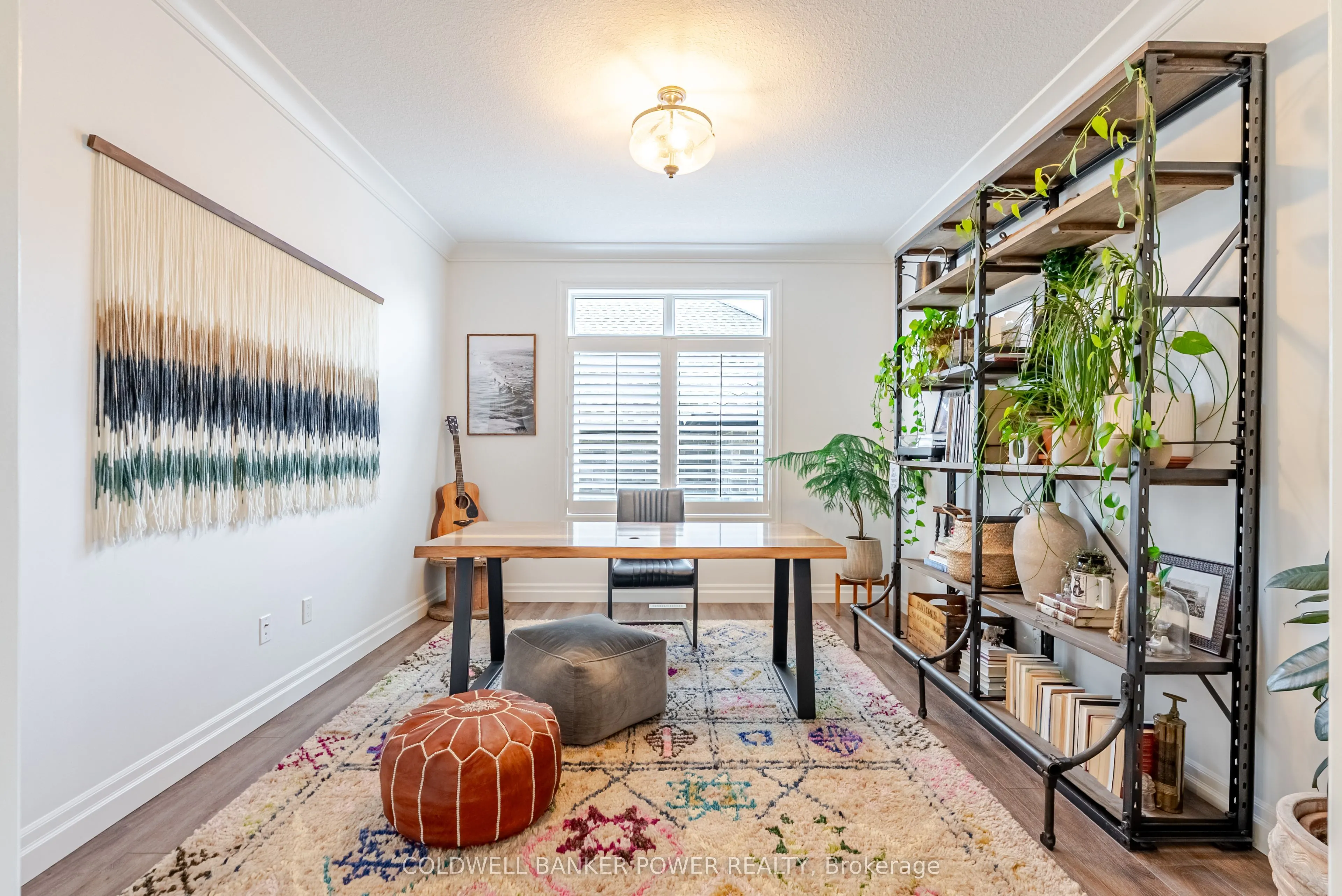 21 Edgeview Crescent