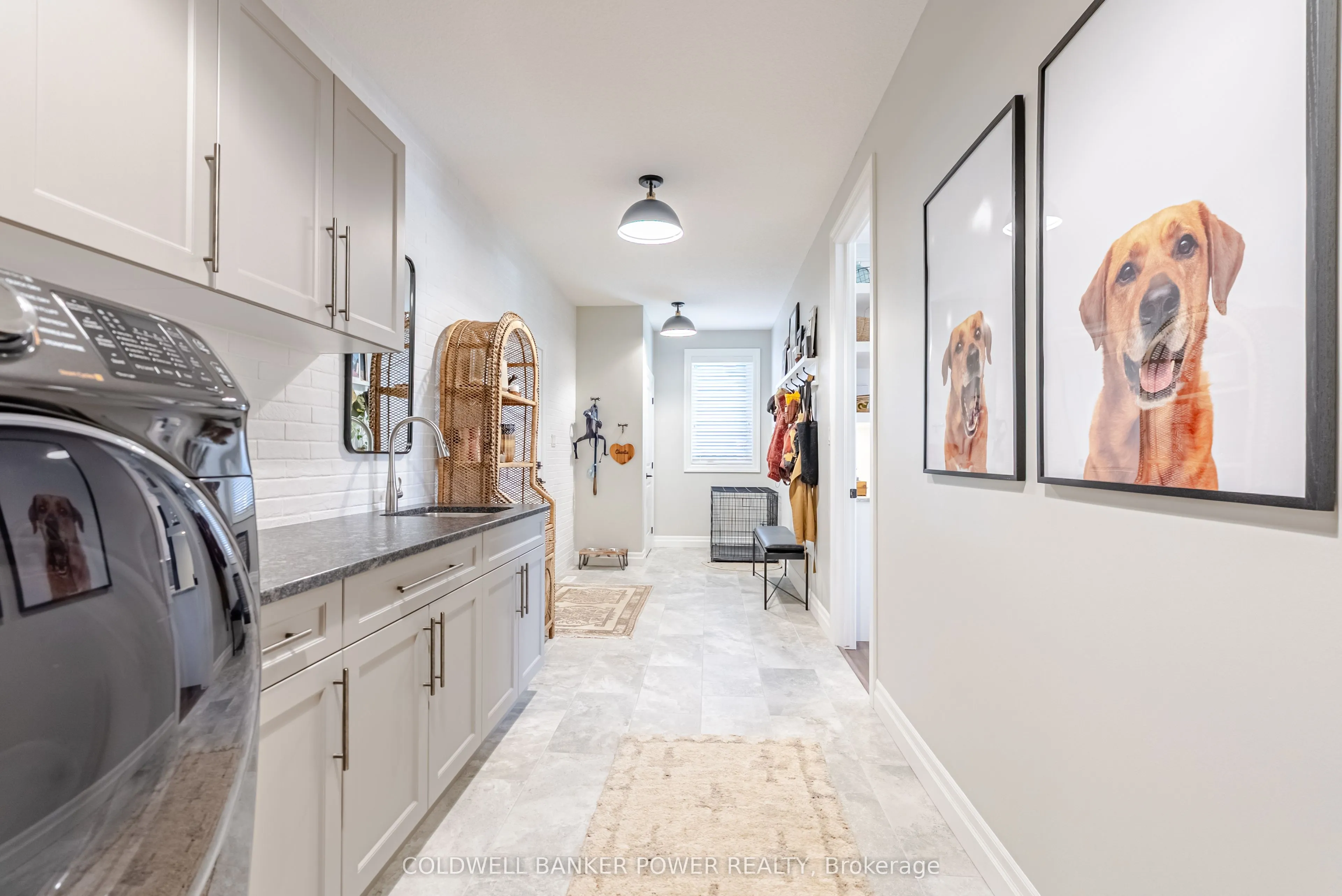 21 Edgeview Crescent