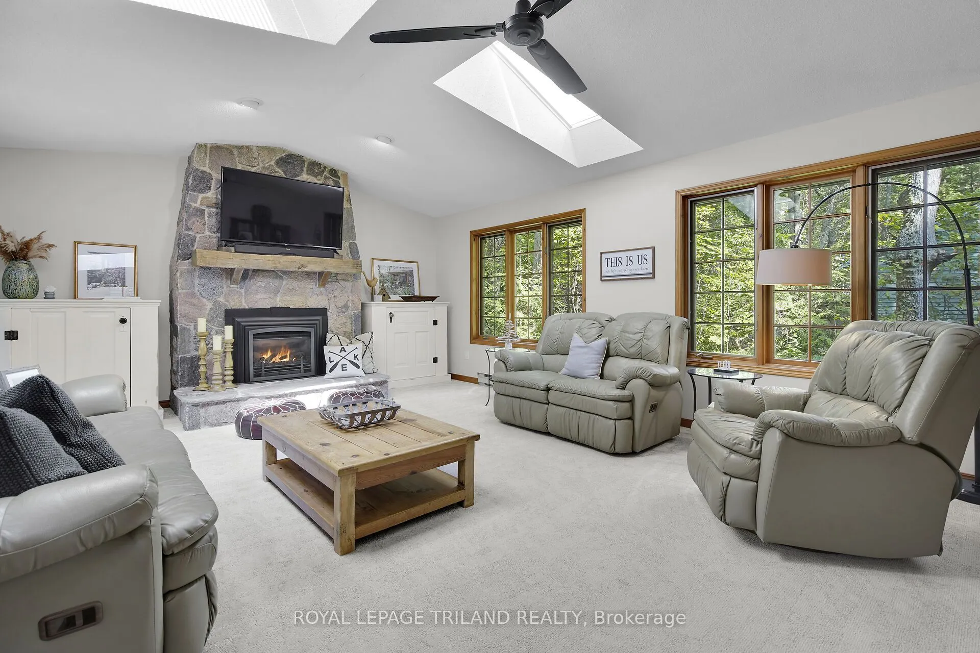 10087 Beaver Dam Crescent