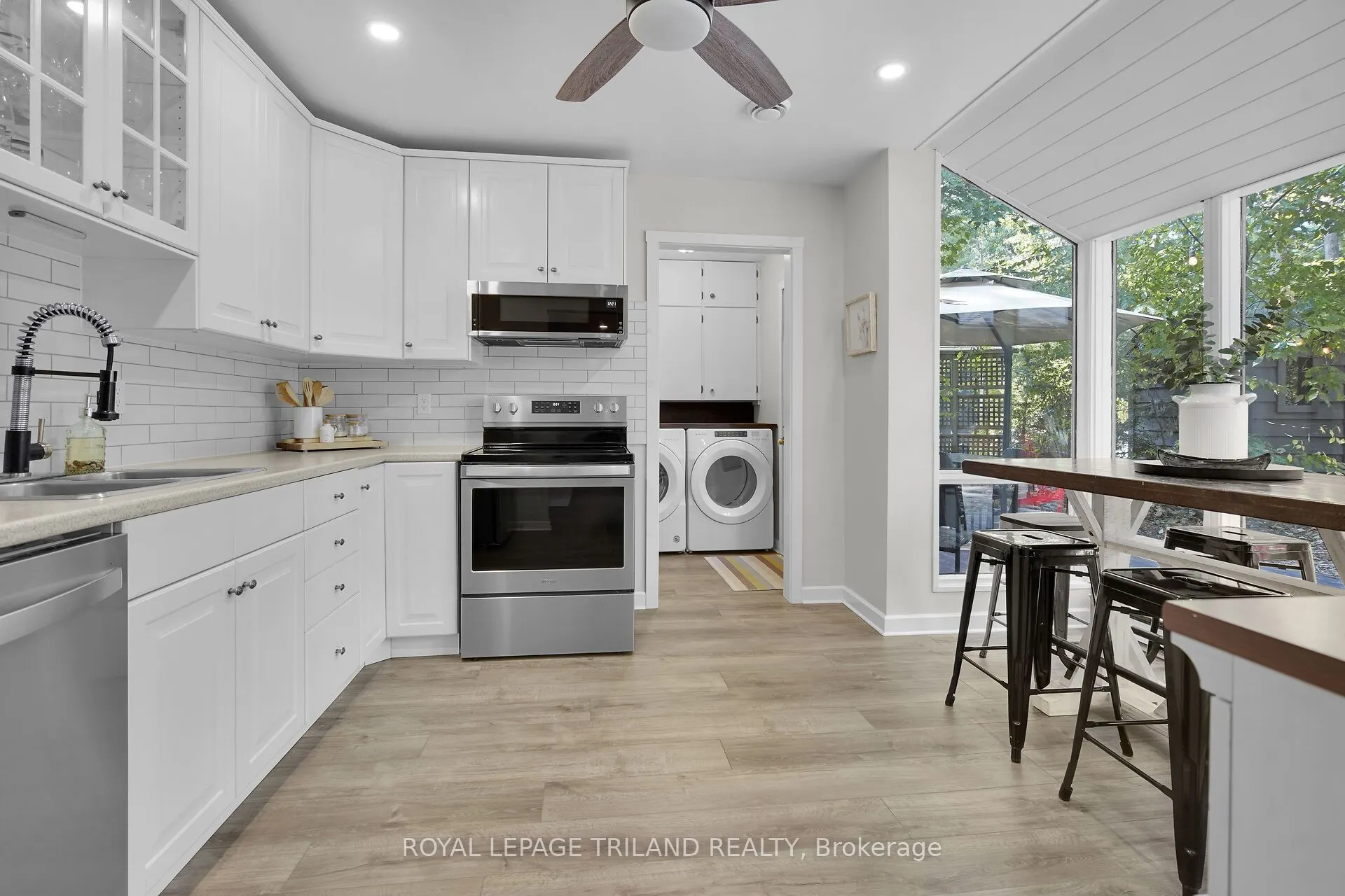10087 Beaver Dam Crescent