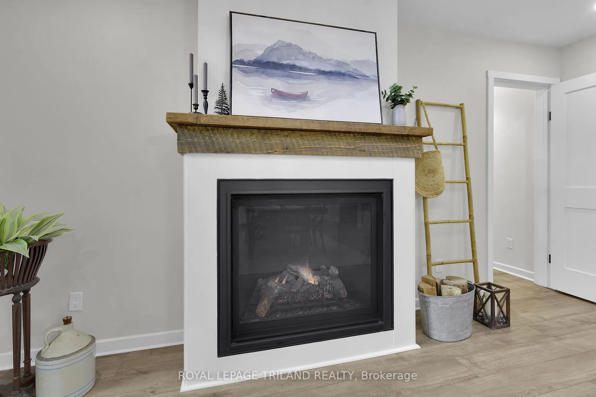 10087 Beaver Dam Crescent
