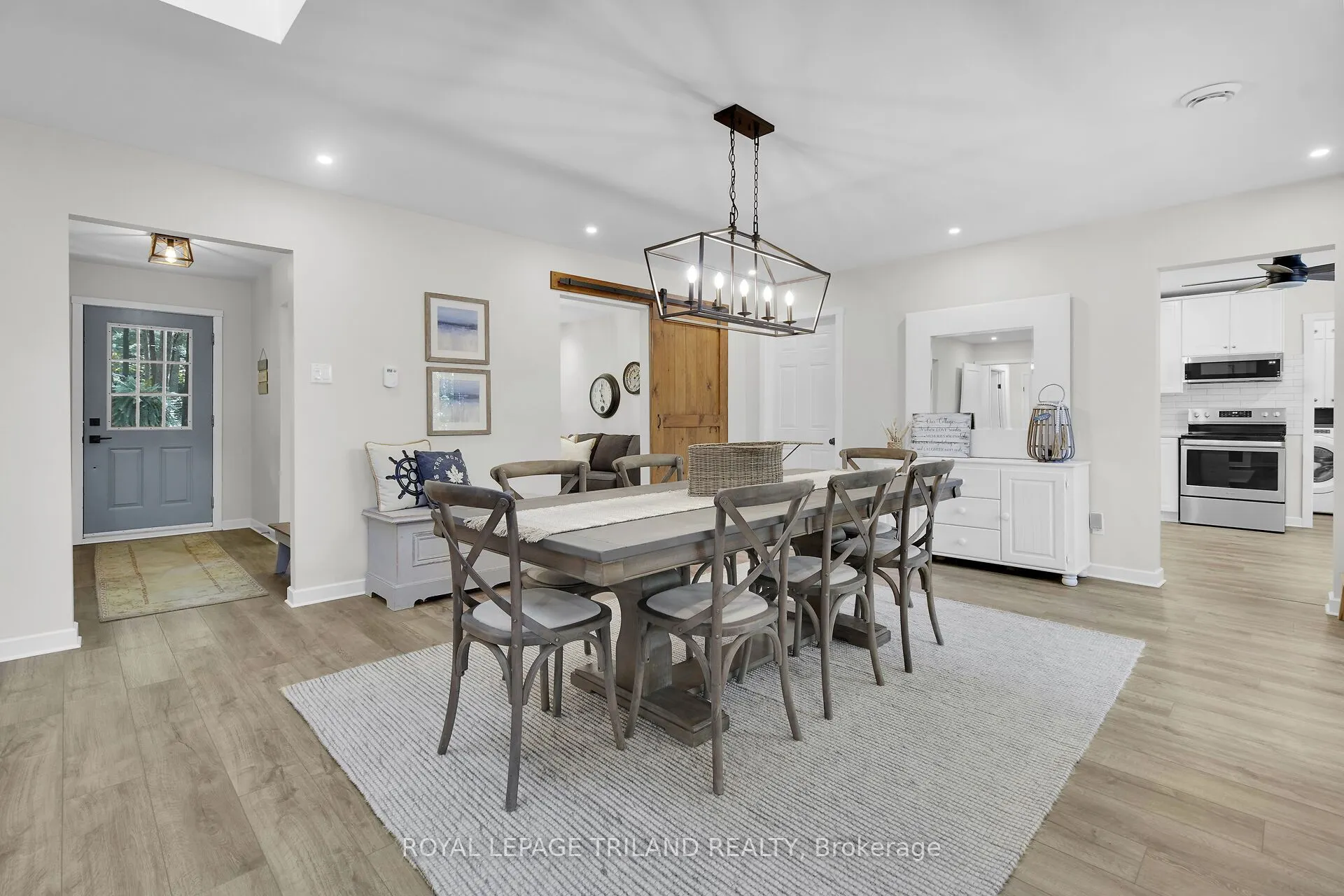 10087 Beaver Dam Crescent