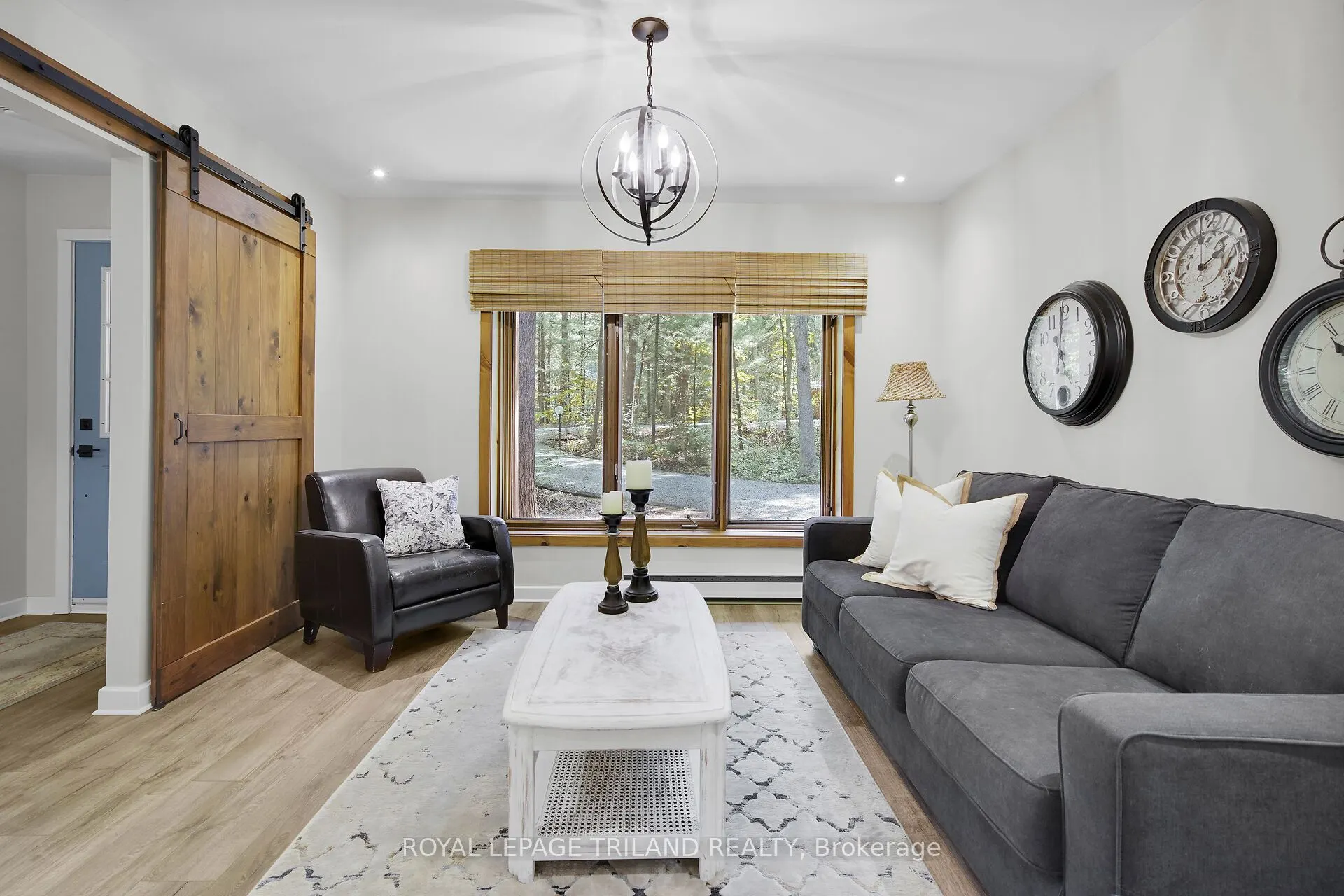 10087 Beaver Dam Crescent