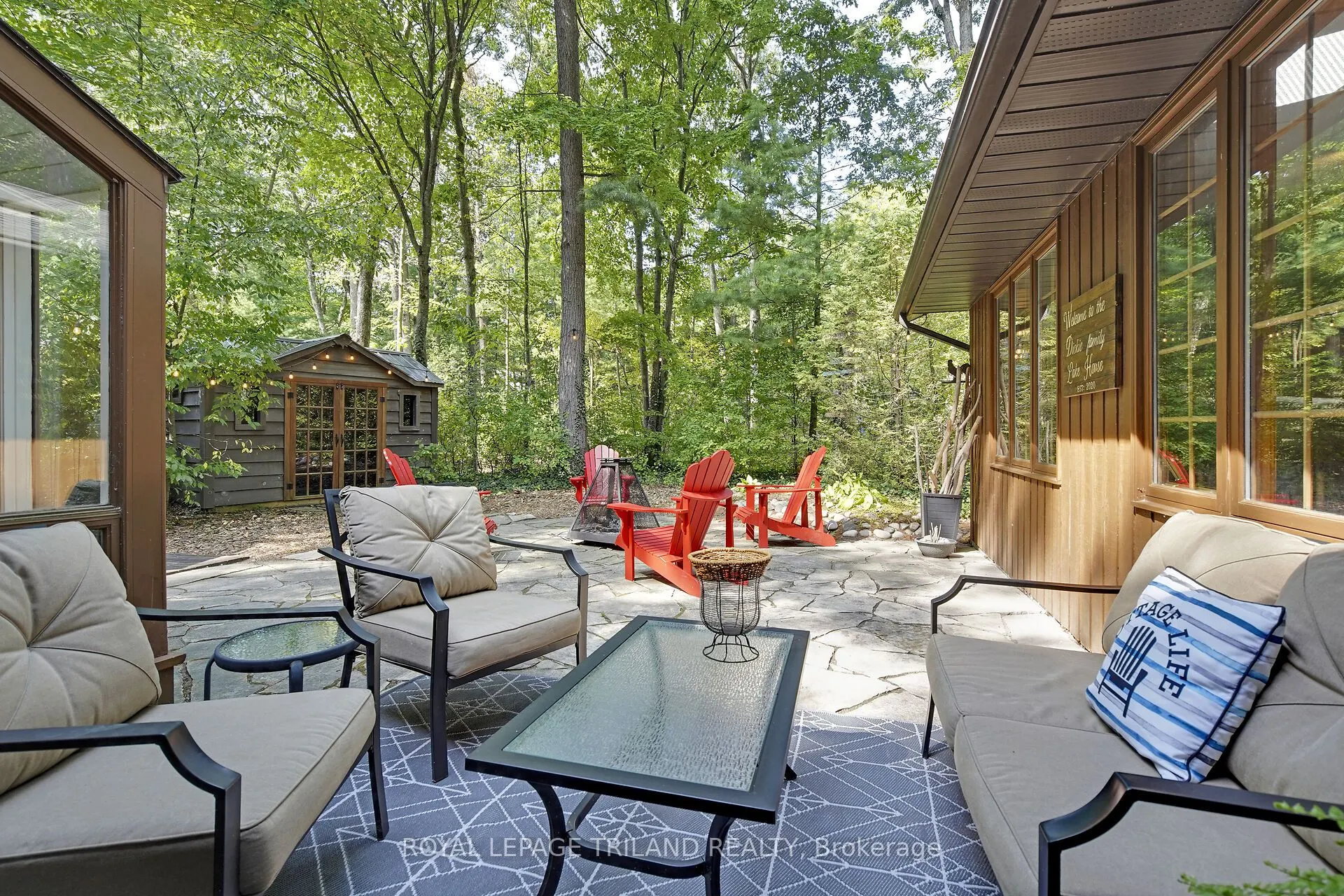 10087 Beaver Dam Crescent