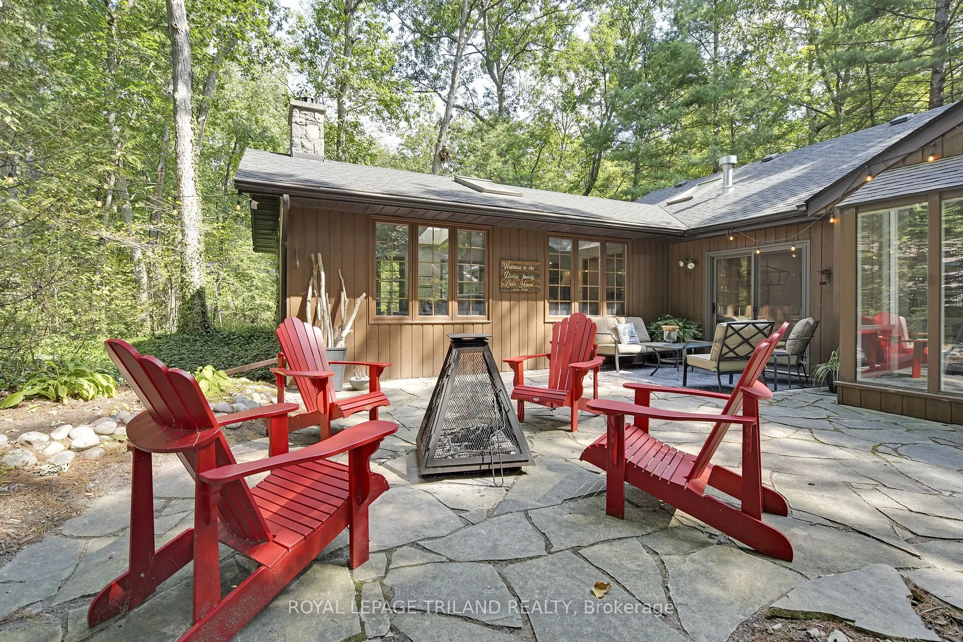 10087 Beaver Dam Crescent