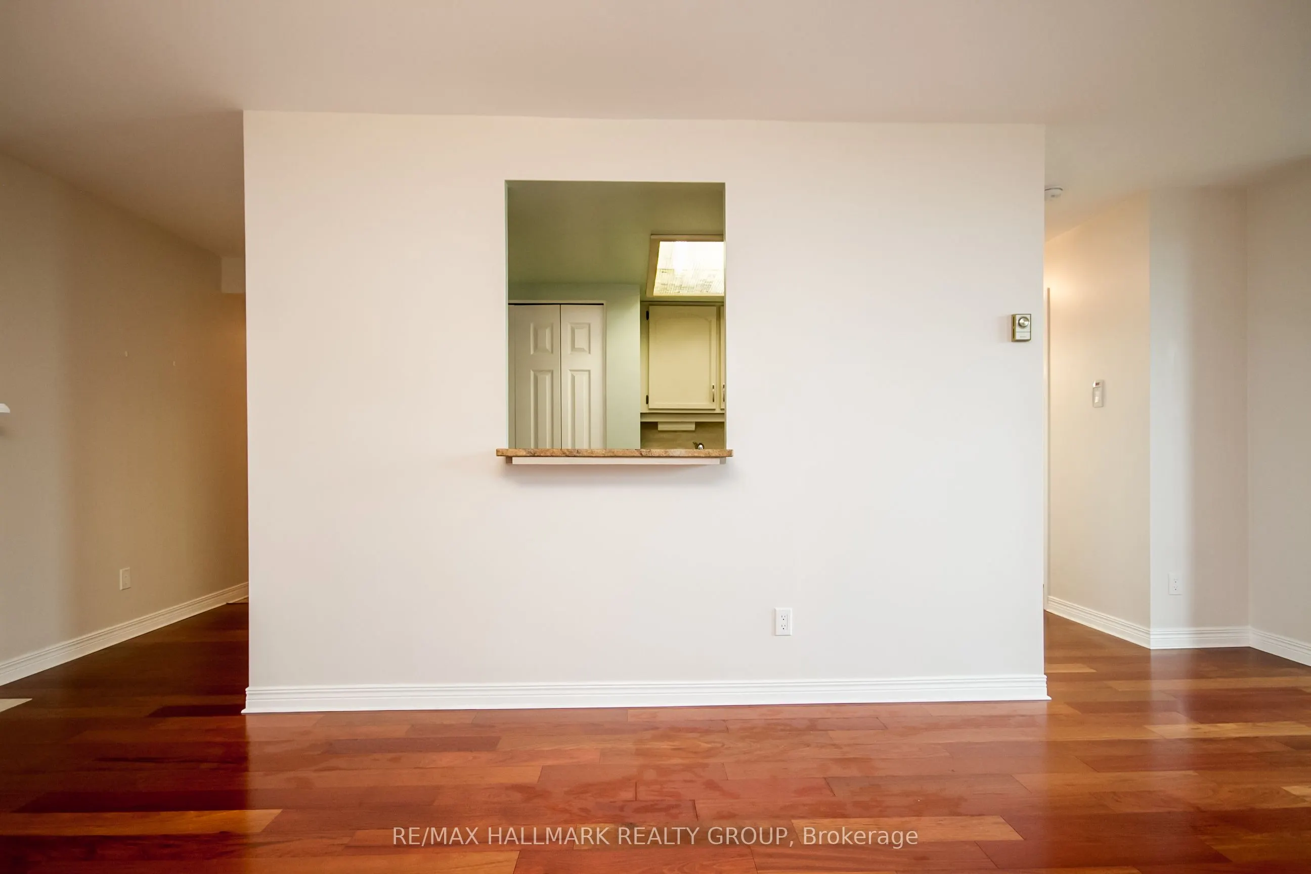 15 Murray Street, #306