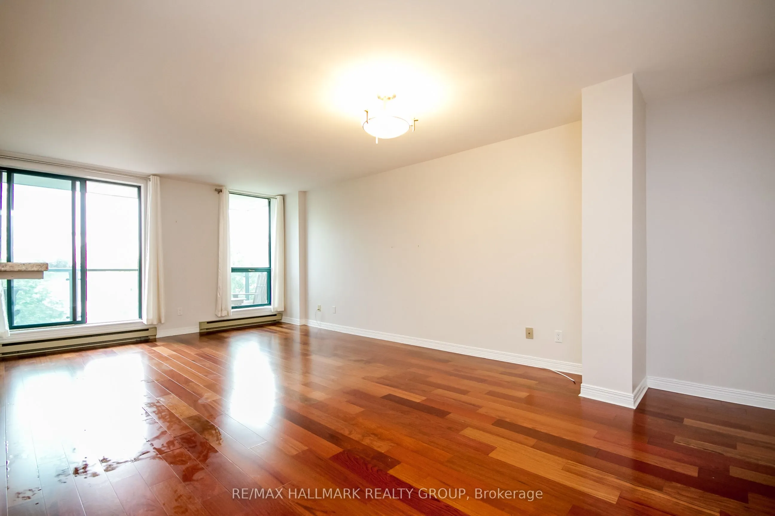 15 Murray Street, #306