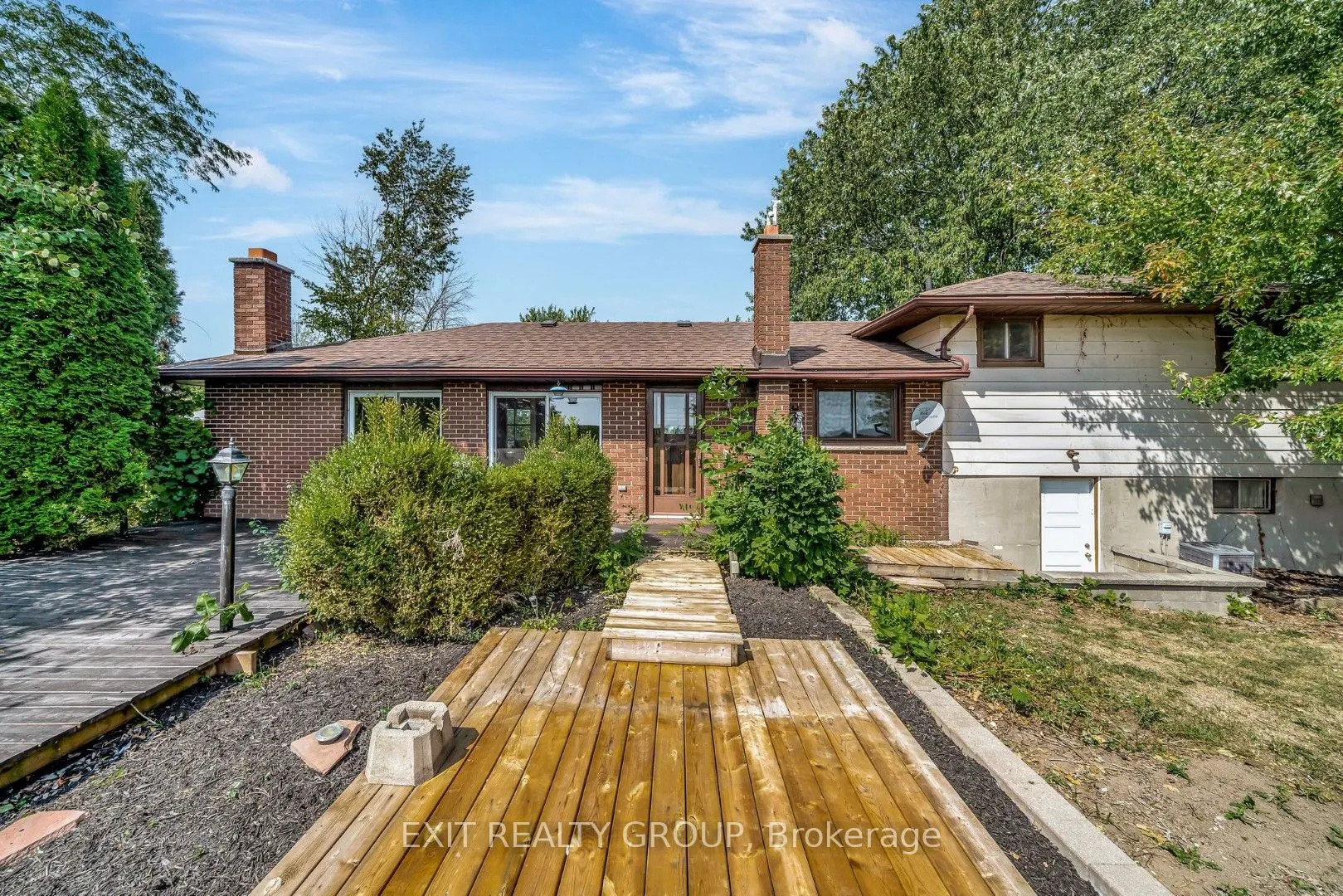 280 Massassauga Road