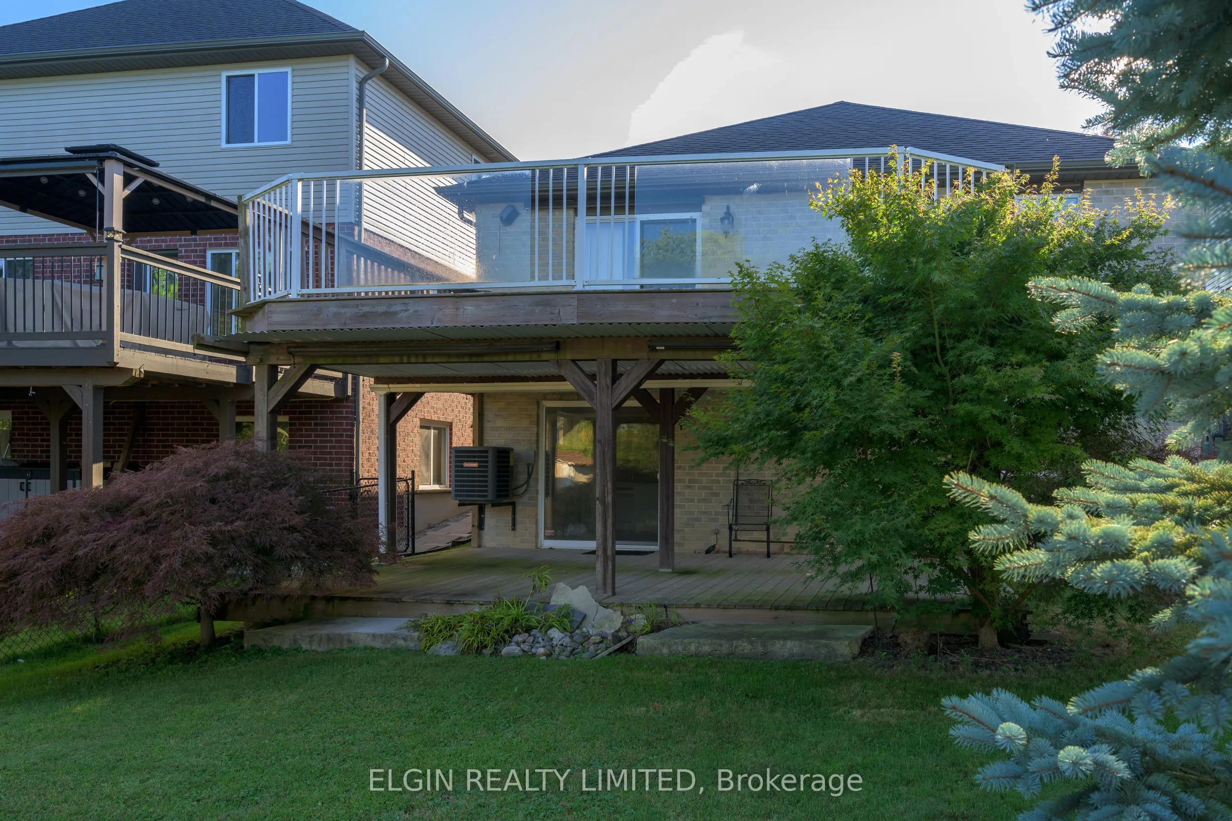 12 PEACH TREE Boulevard