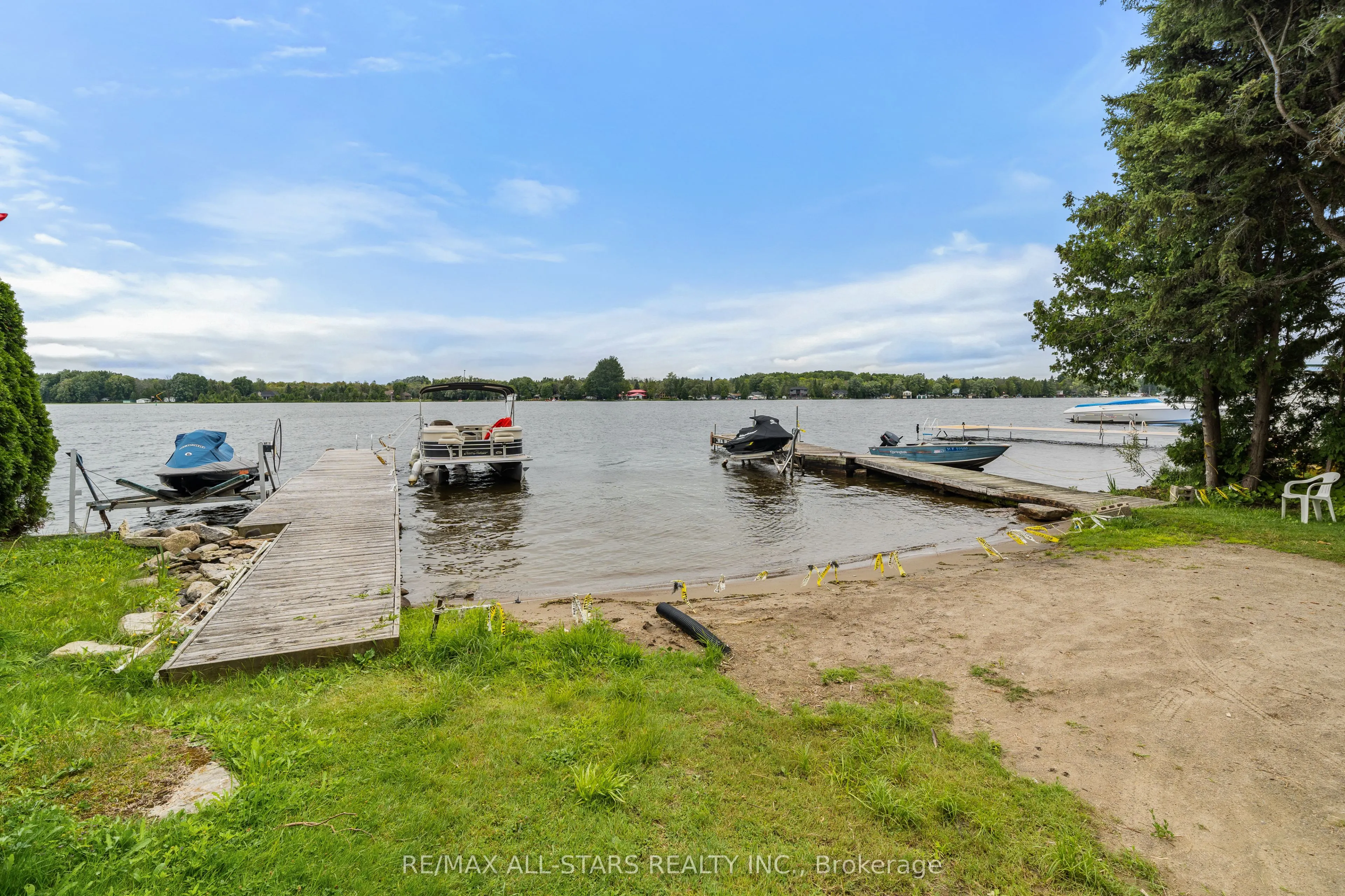 93 Sturgeon Glen Road