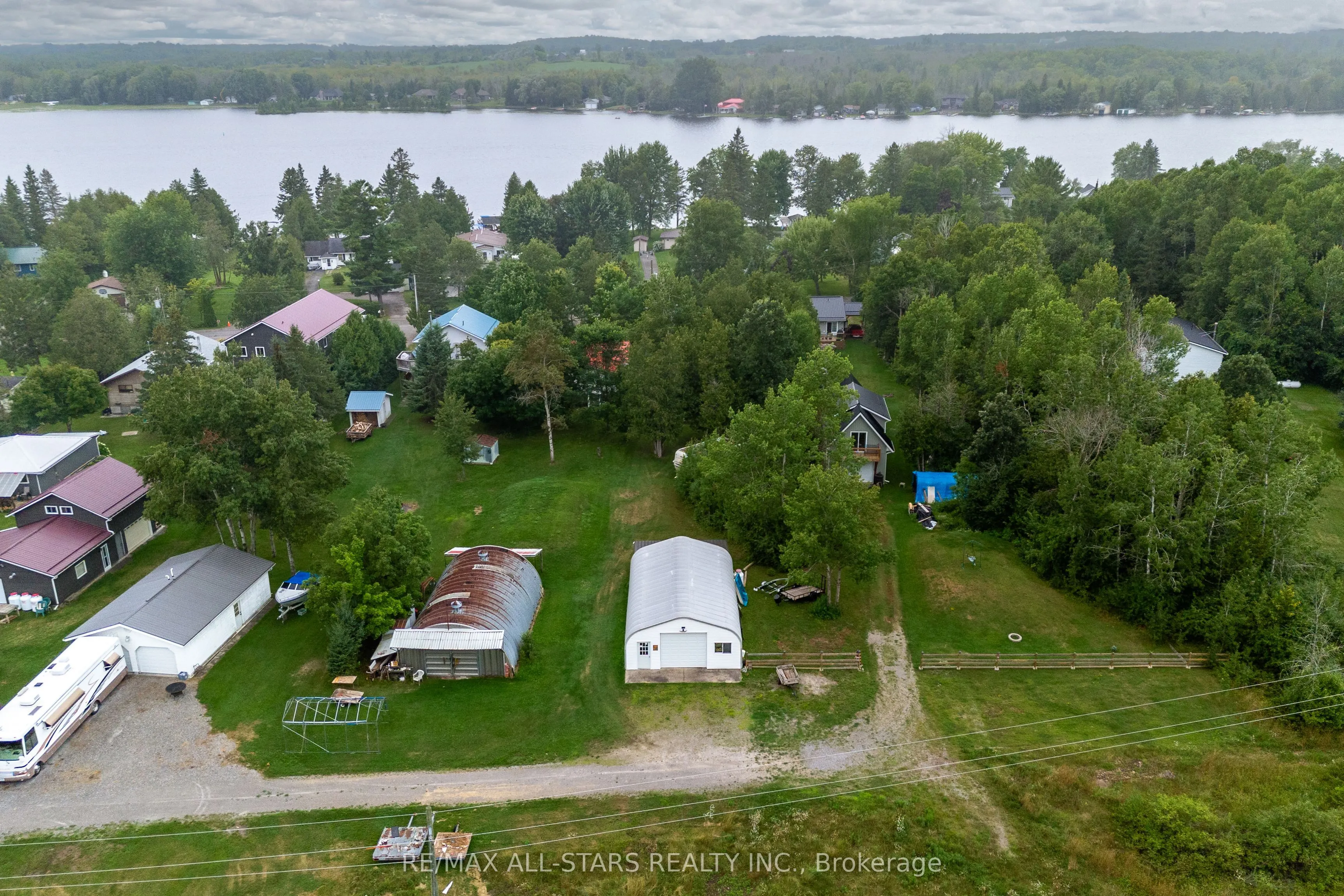 93 Sturgeon Glen Road