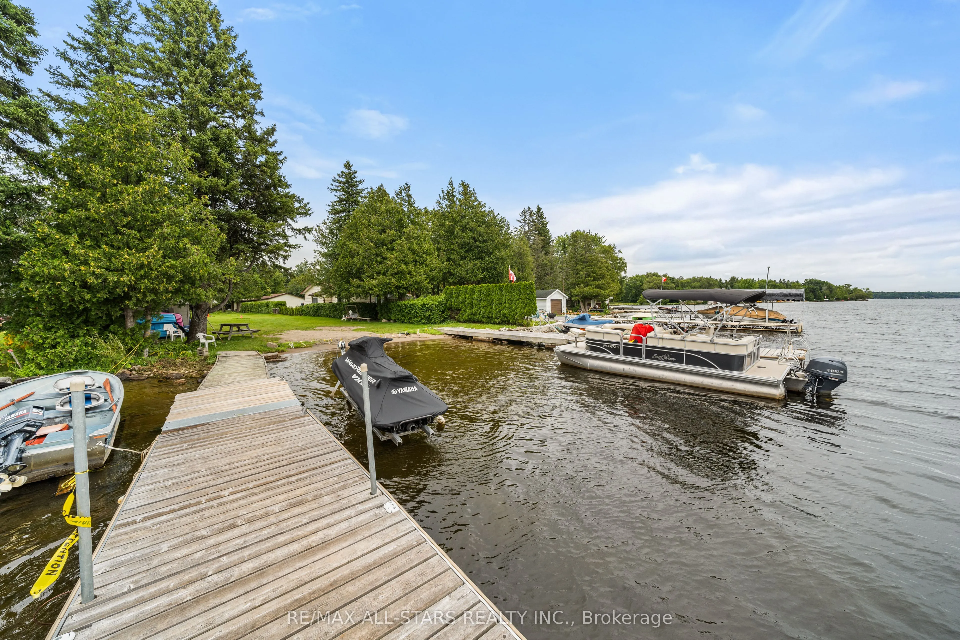 93 Sturgeon Glen Road