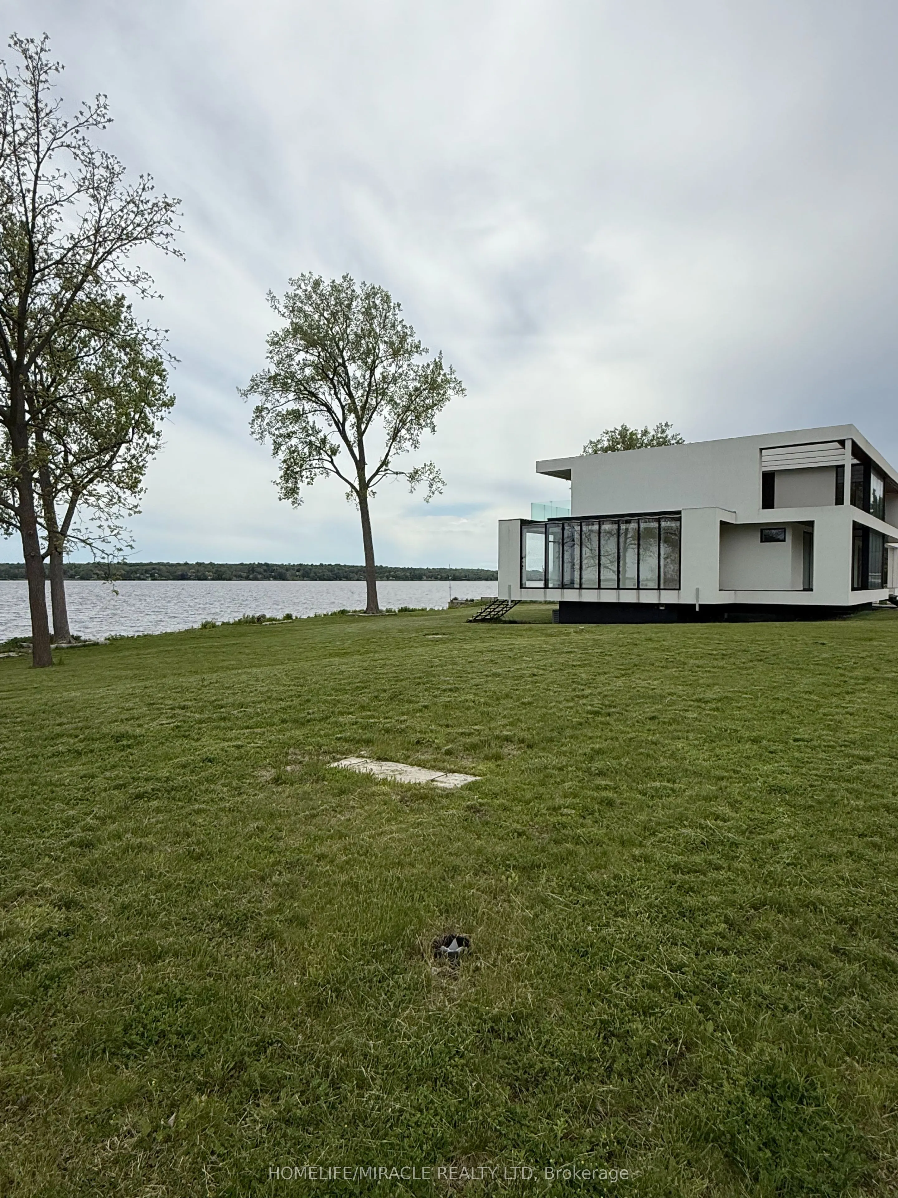 1722 Old Highway 2