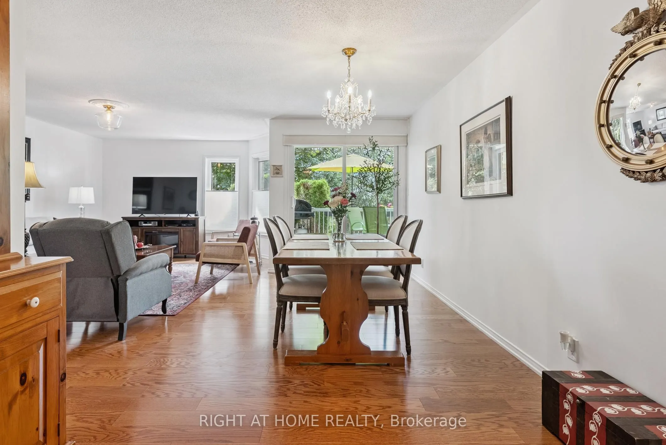 1099 Clonsilla Avenue, #122B