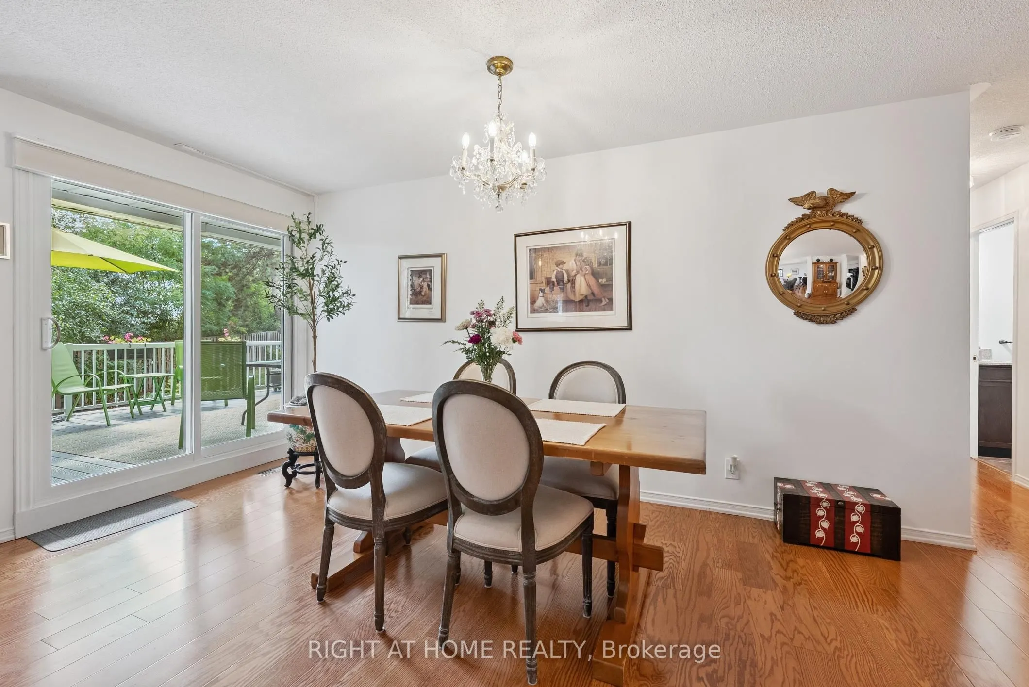 1099 Clonsilla Avenue, #122B