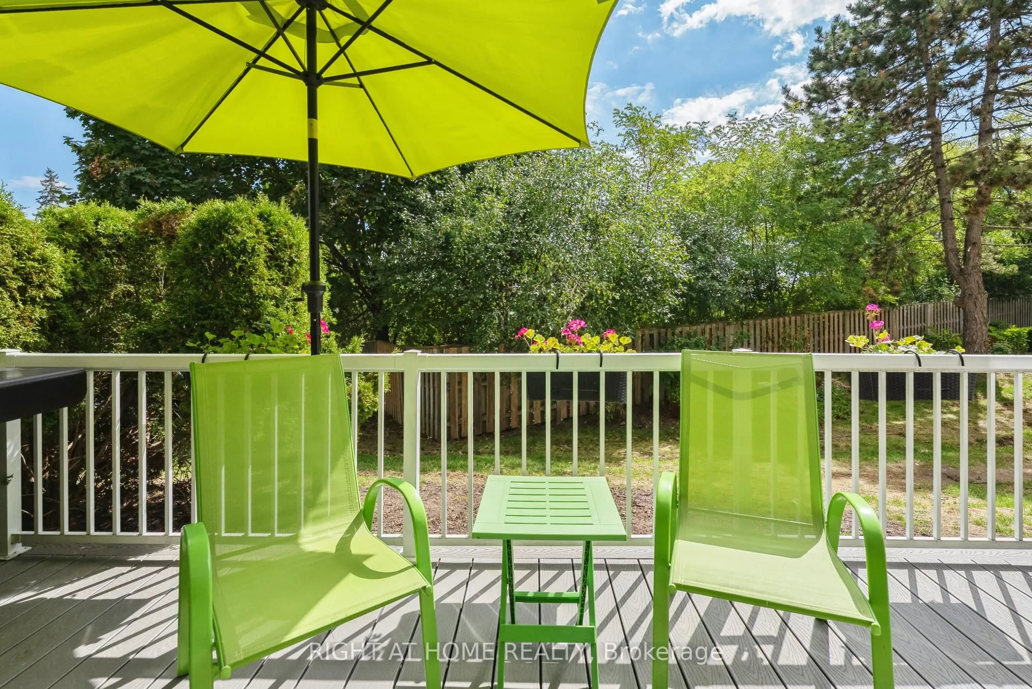 1099 Clonsilla Avenue, #122B