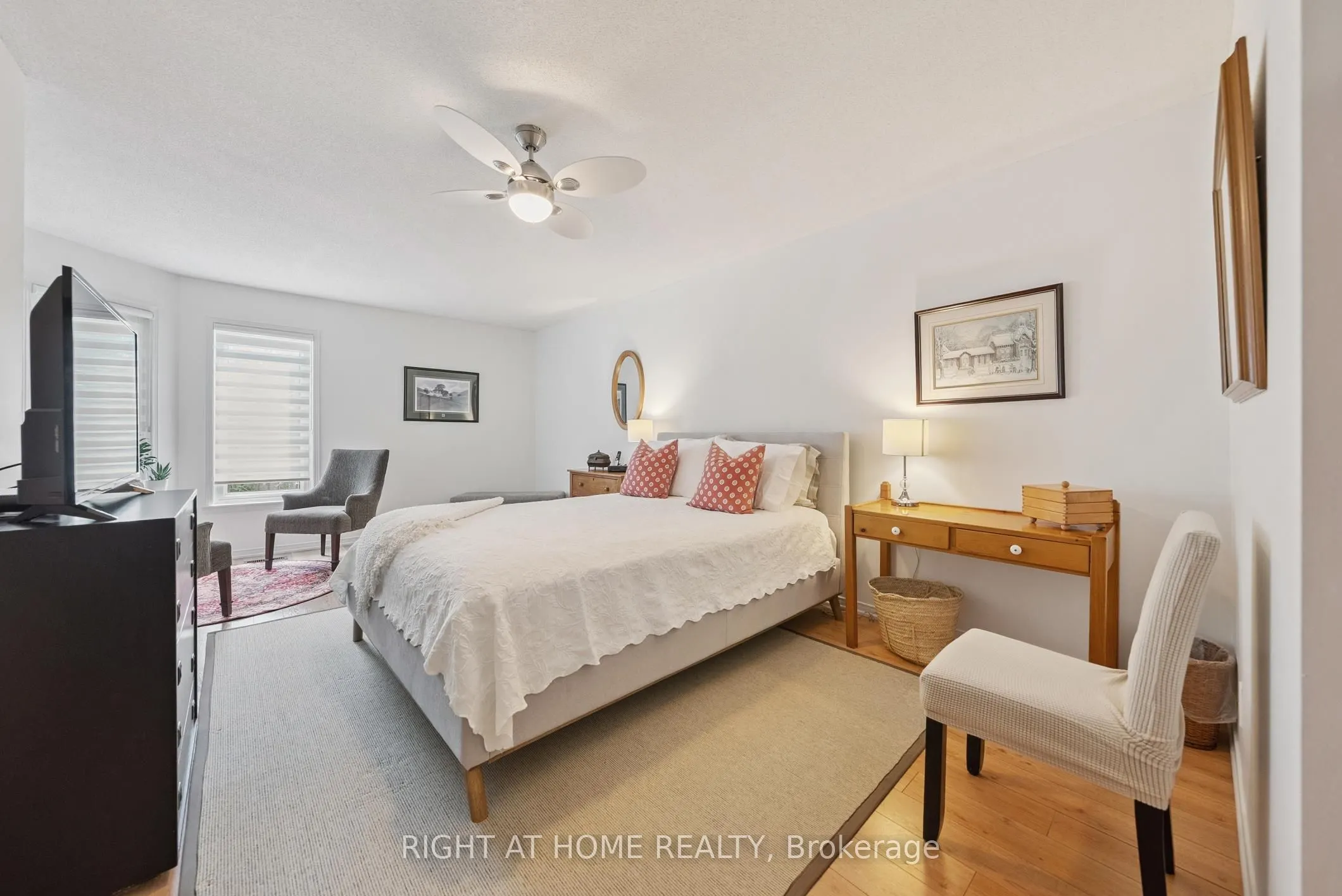 1099 Clonsilla Avenue, #122B