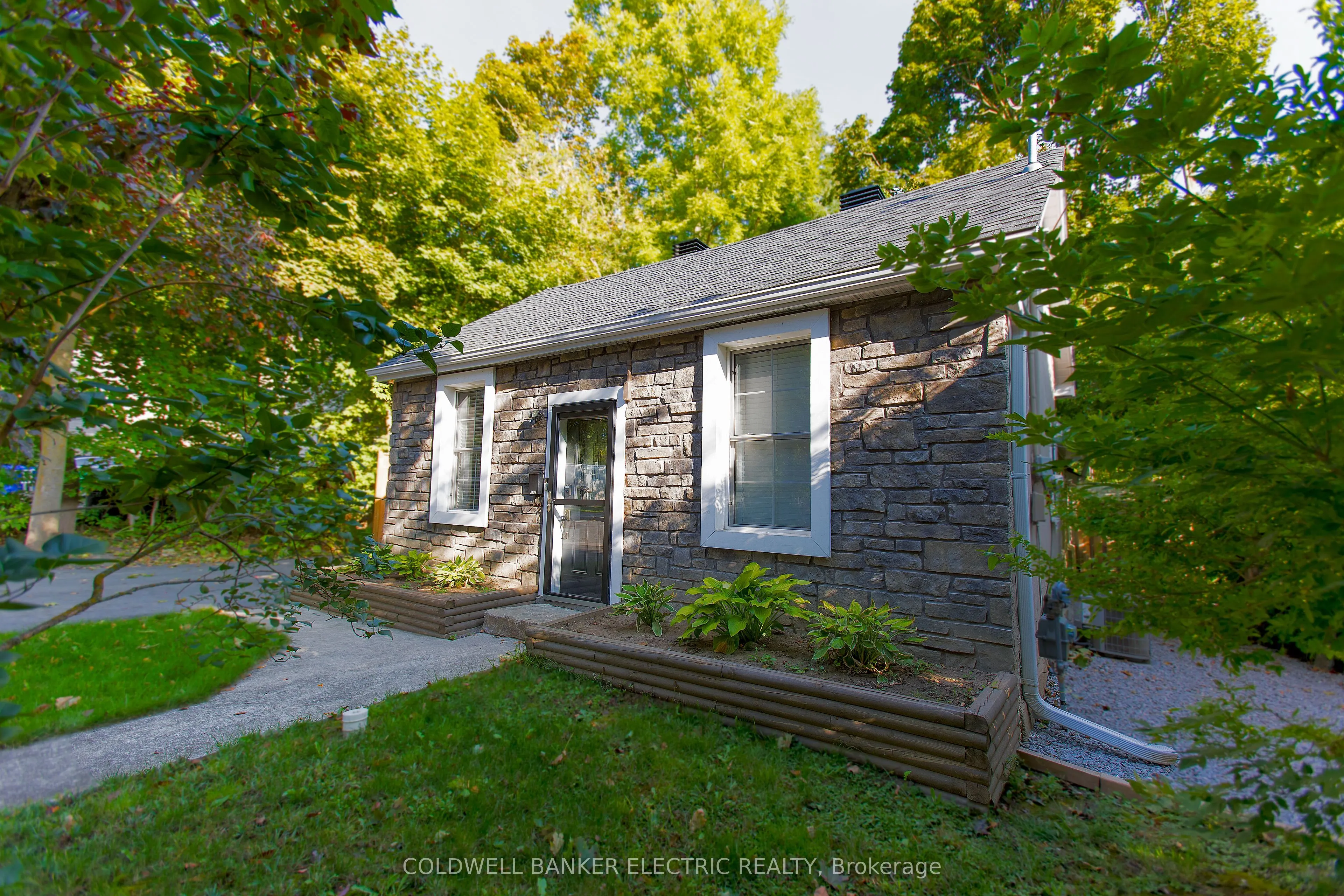 188 Antrim Street