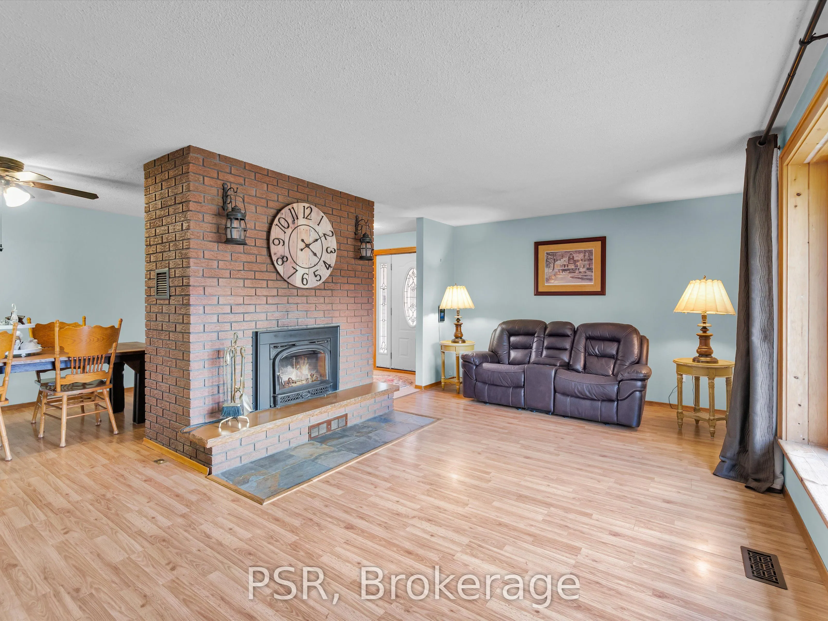 1016 Kahshe Lake Road S
