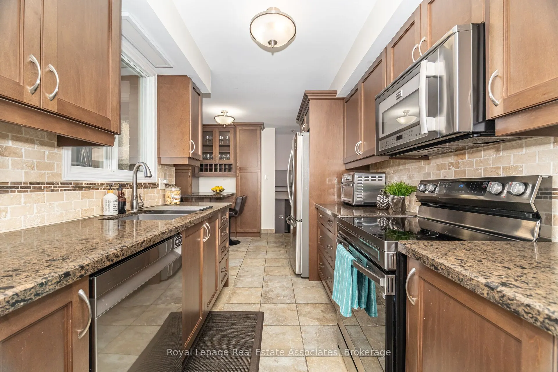 225 Golfwood Drive