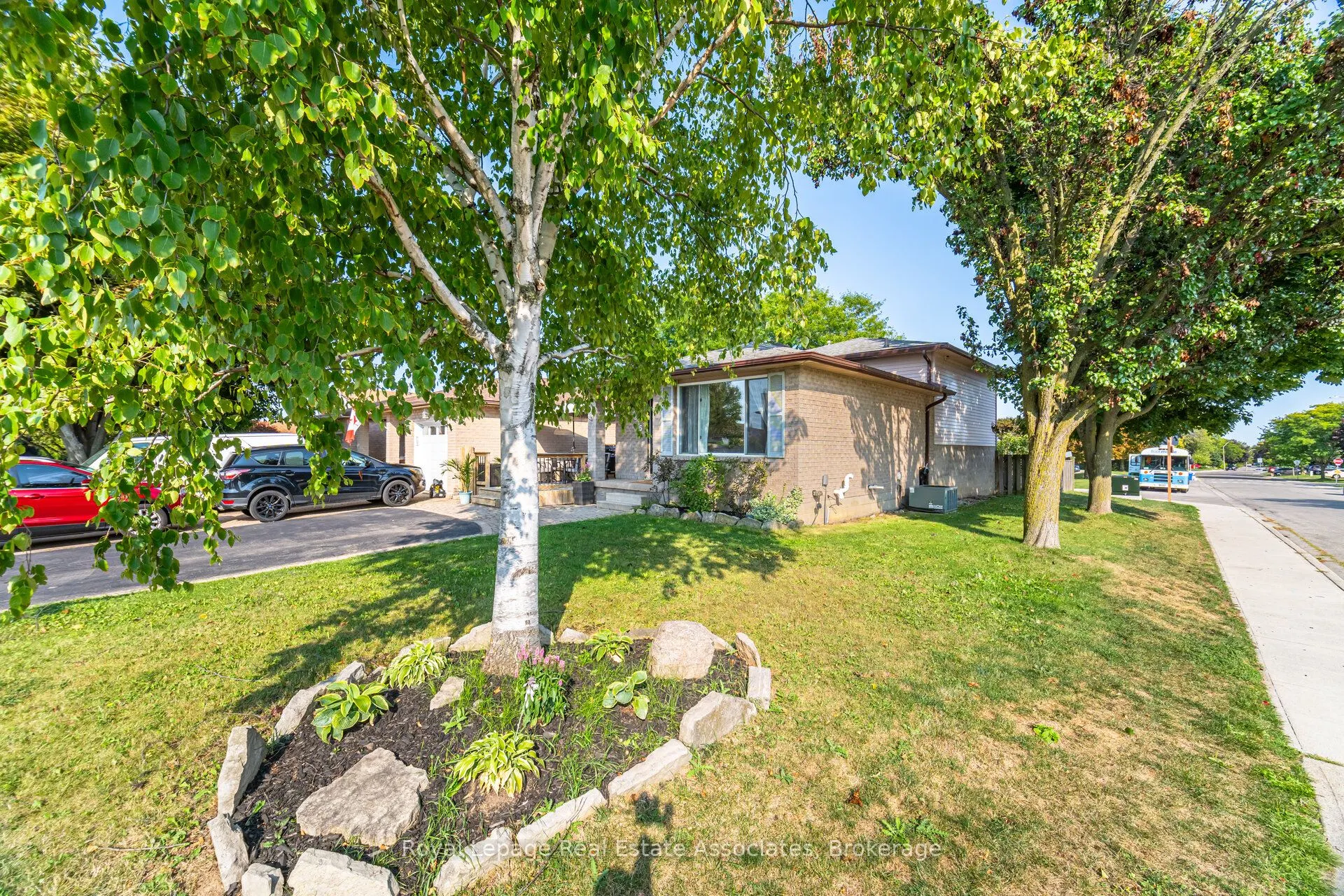 225 Golfwood Drive