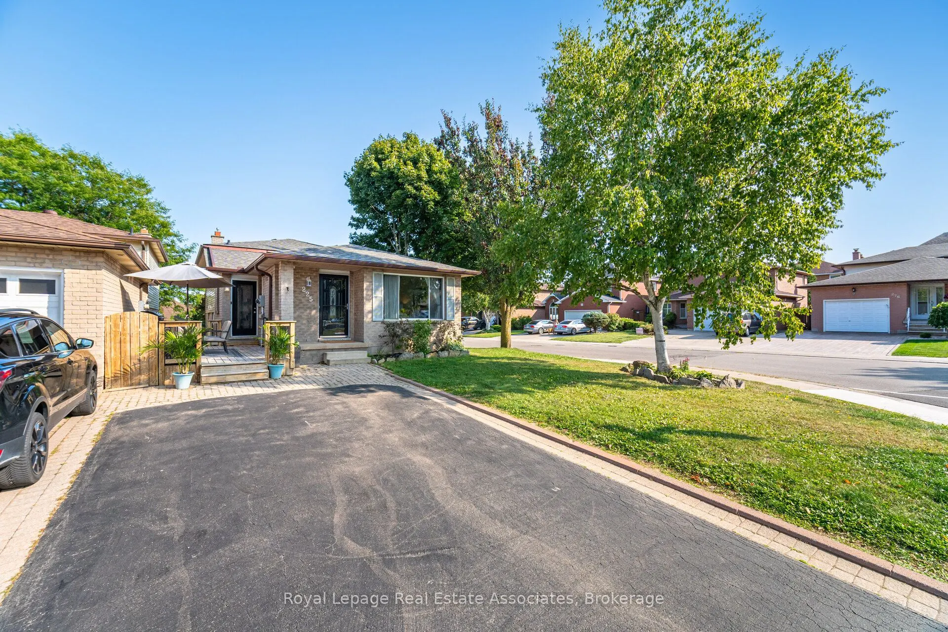 225 Golfwood Drive